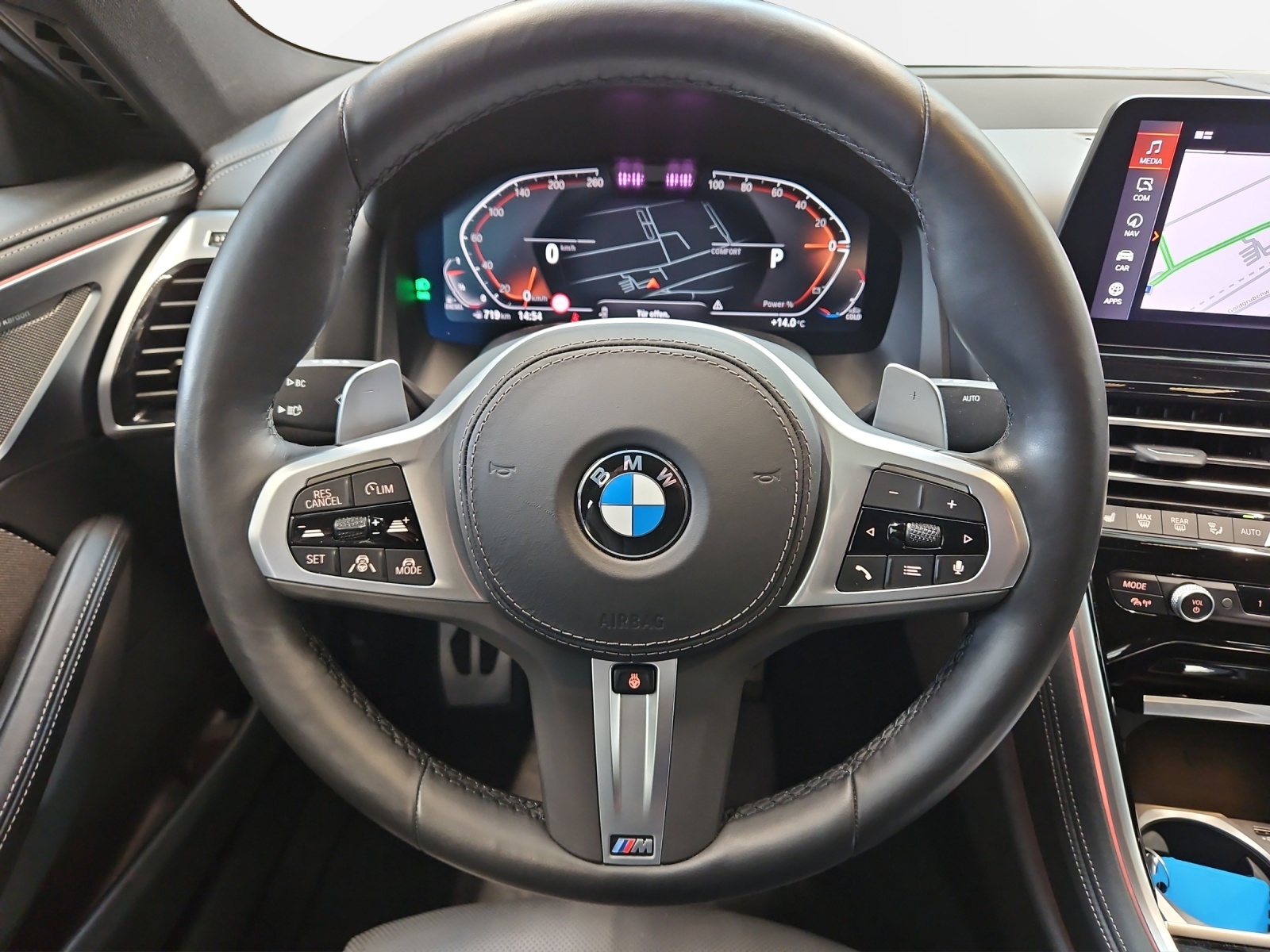 BMW 840d xDrive M Sport Pro 48V-image-11