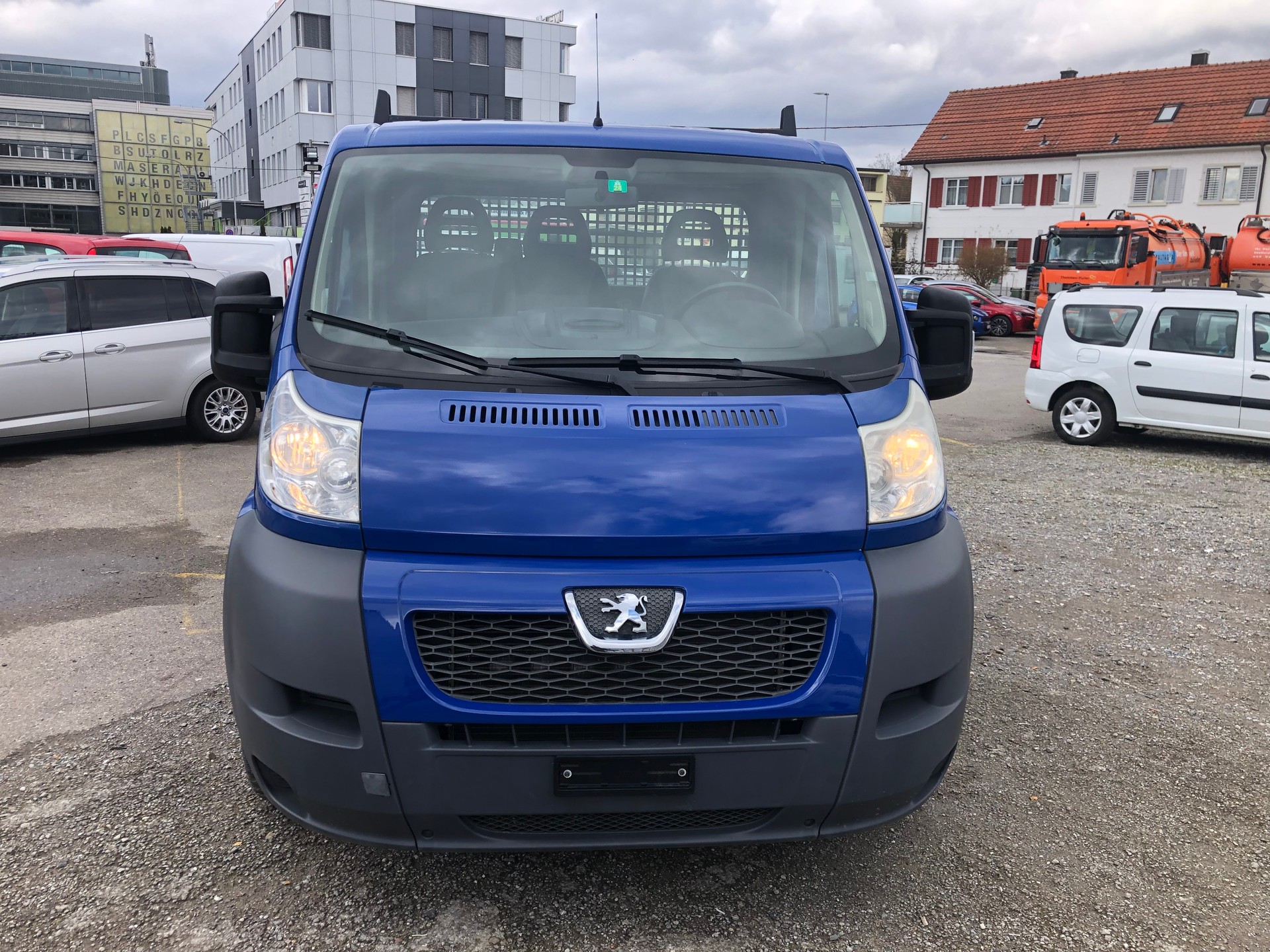 PEUGEOT Boxer 2.2 HDI 335 L2