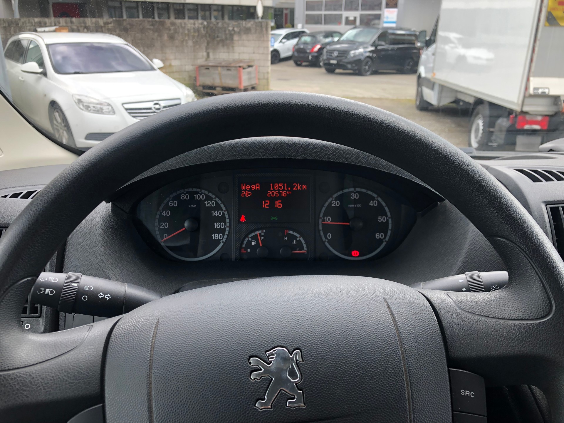 PEUGEOT Boxer 2.2 HDI 335 L2-image-9