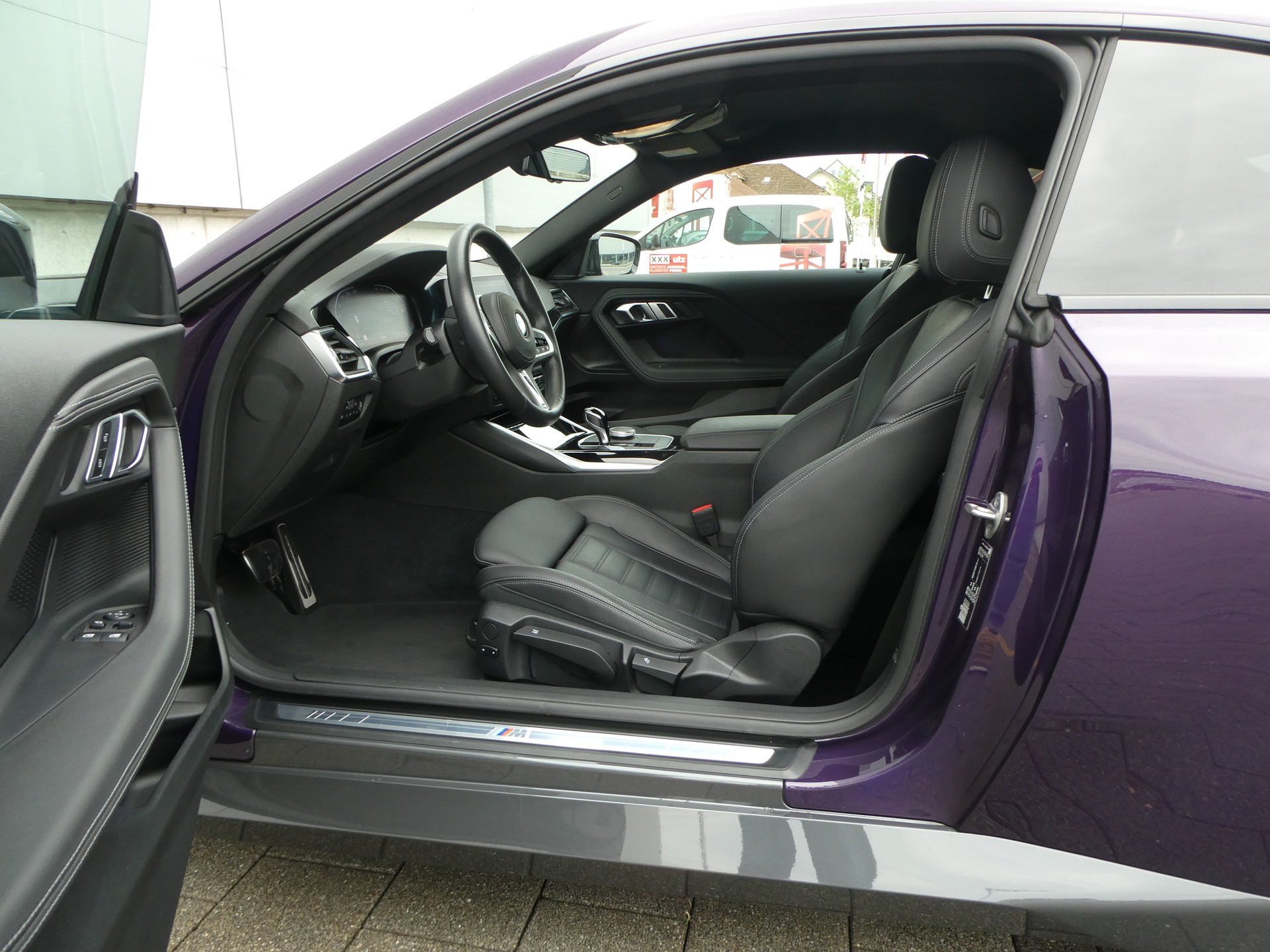 BMW 220i M Sport-image-9