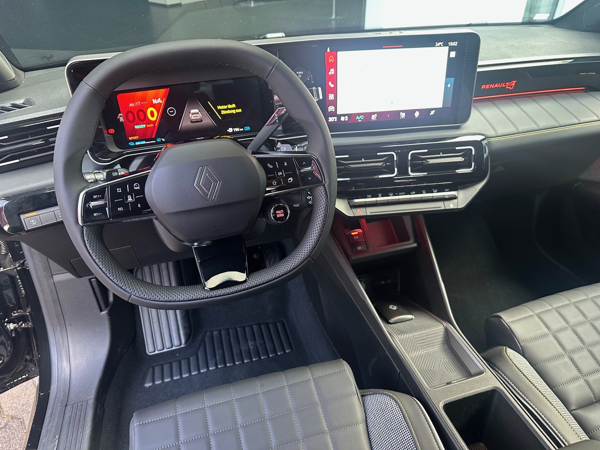 RENAULT R4 E-Tech Comfort Range 52 kWh Iconic-image-6