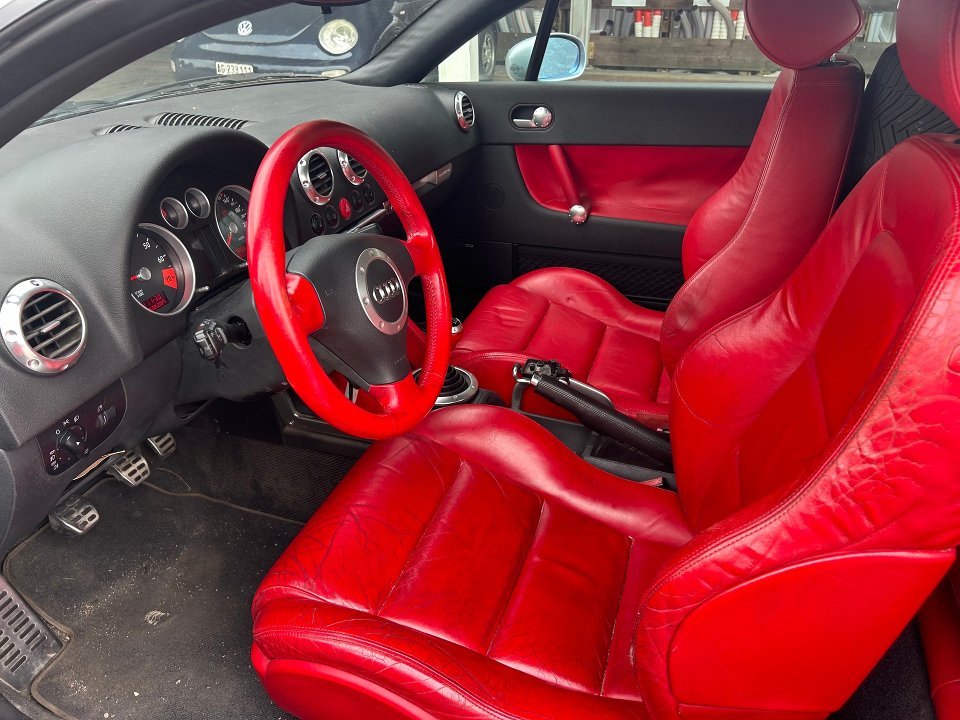 AUDI TT Coupé 1.8 T quattro-image-10