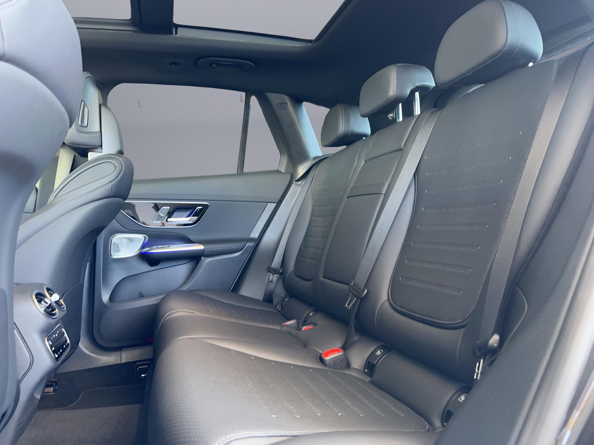 MERCEDES-BENZ GLC 450 d AMG Line 4matic-image-7