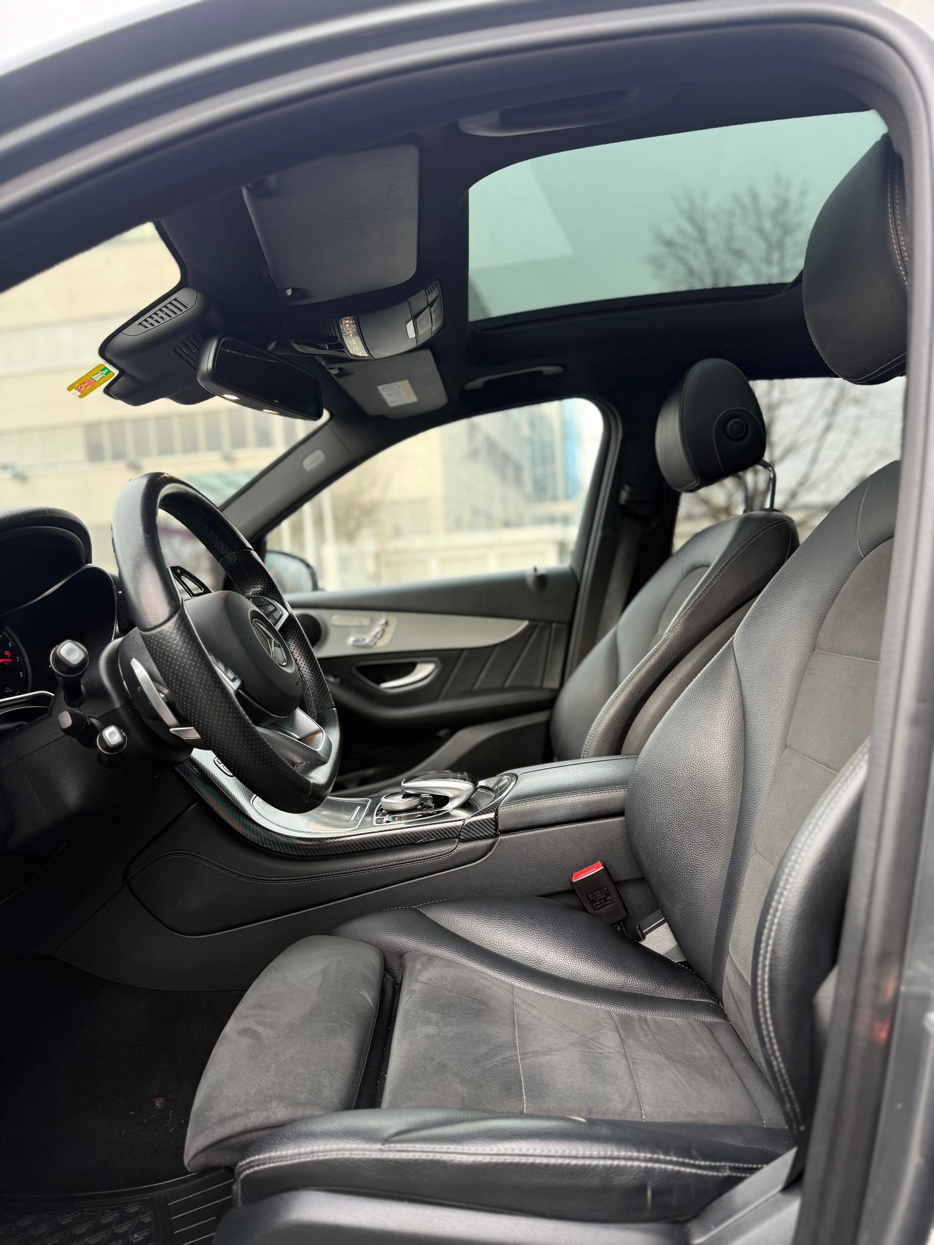 MERCEDES-BENZ GLC 350 e AMG Line 4Matic 7G-Tronic-image-9