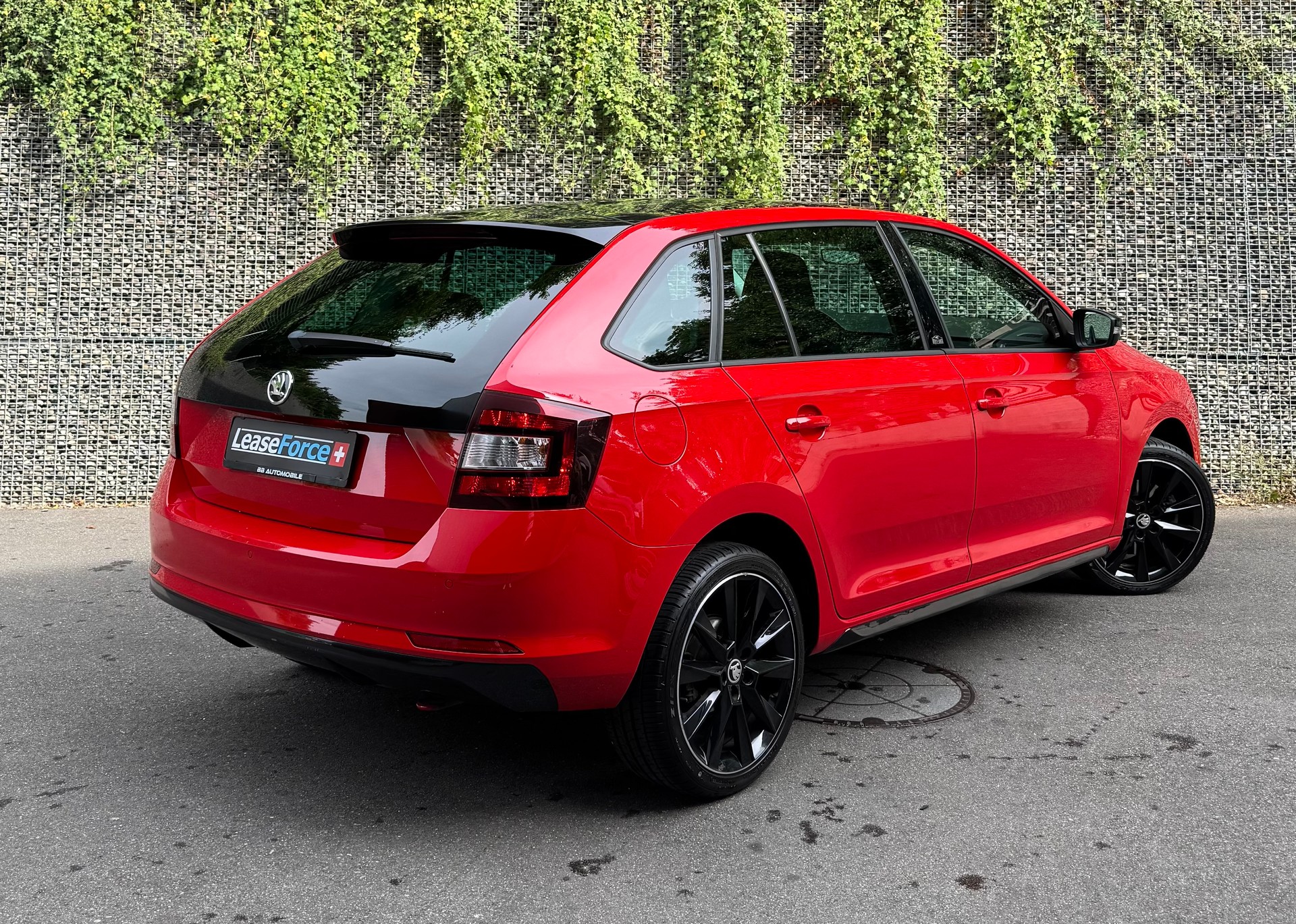 SKODA Rapid Spaceback 1.4 TSI Monte Carlo DSG Leasing ab 241.- 1 J. Garantie 3 J. Gratisservice-image-4
