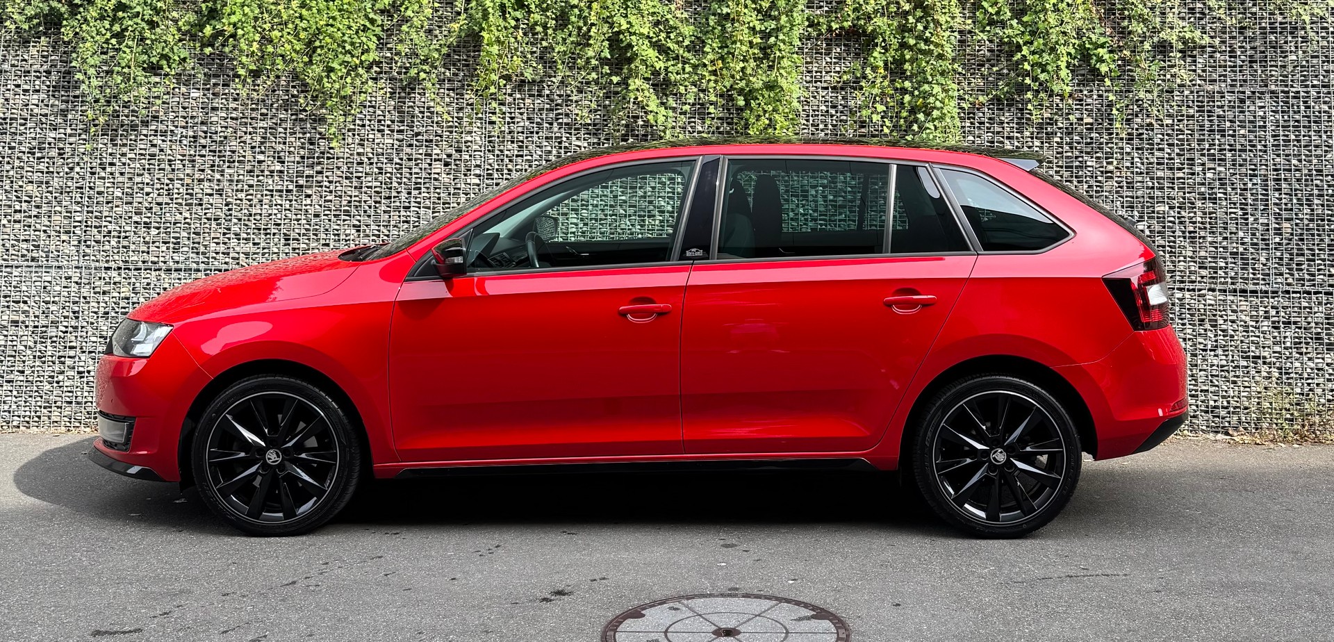 SKODA Rapid Spaceback 1.4 TSI Monte Carlo DSG Leasing ab 241.- 1 J. Garantie 3 J. Gratisservice-image-1