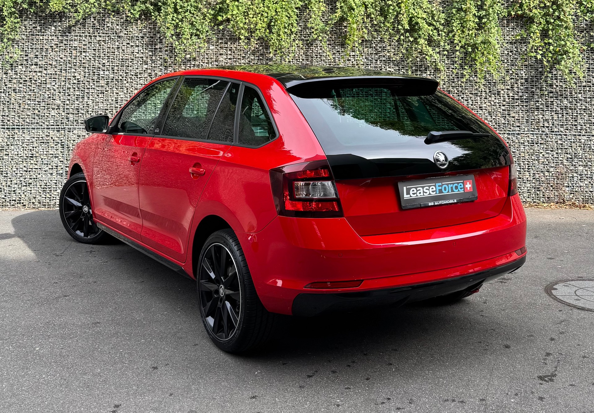 SKODA Rapid Spaceback 1.4 TSI Monte Carlo DSG Leasing ab 241.- 1 J. Garantie 3 J. Gratisservice-image-2