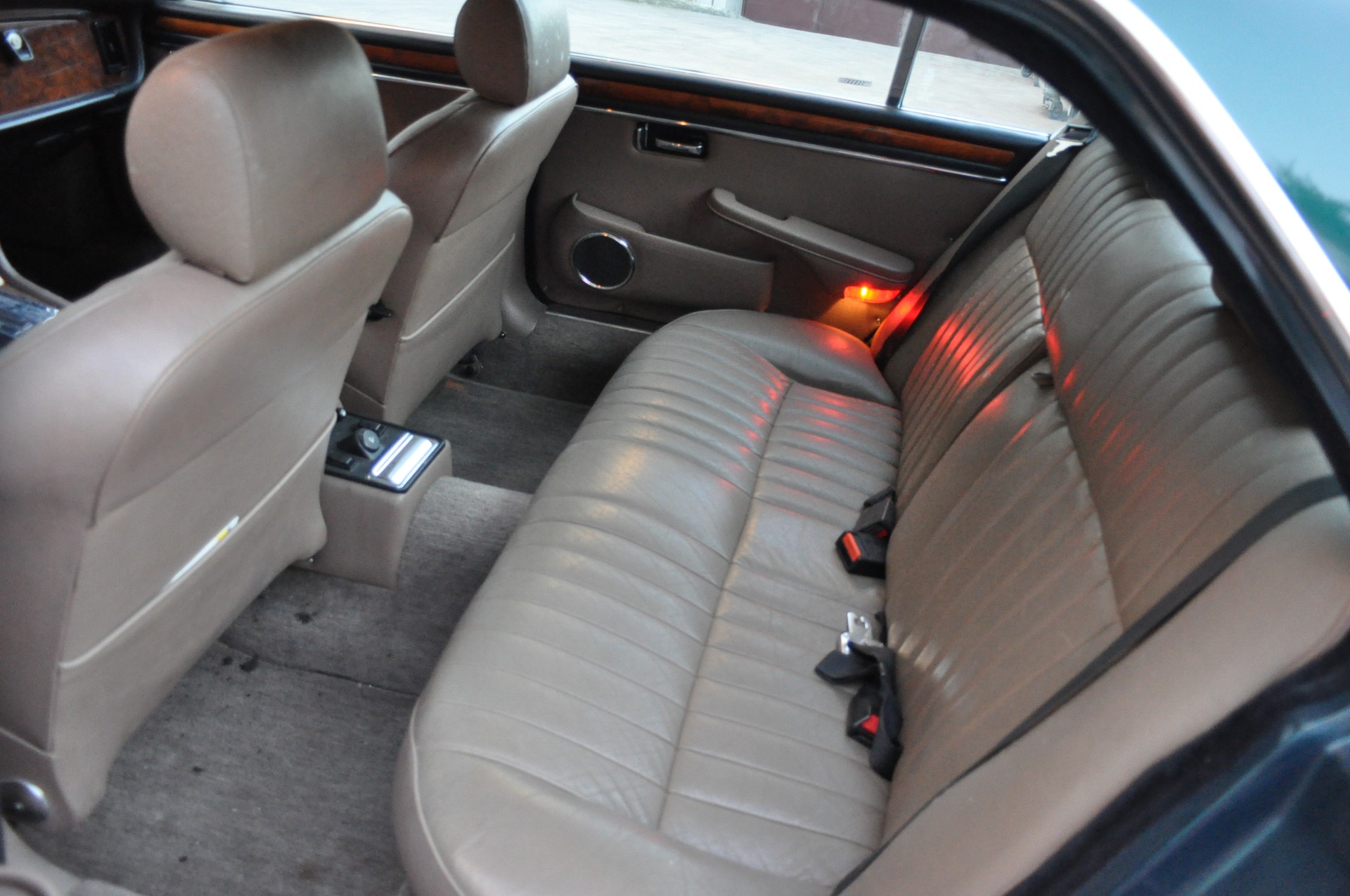JAGUAR XJ12 5.3 HE Sovereign-image-3