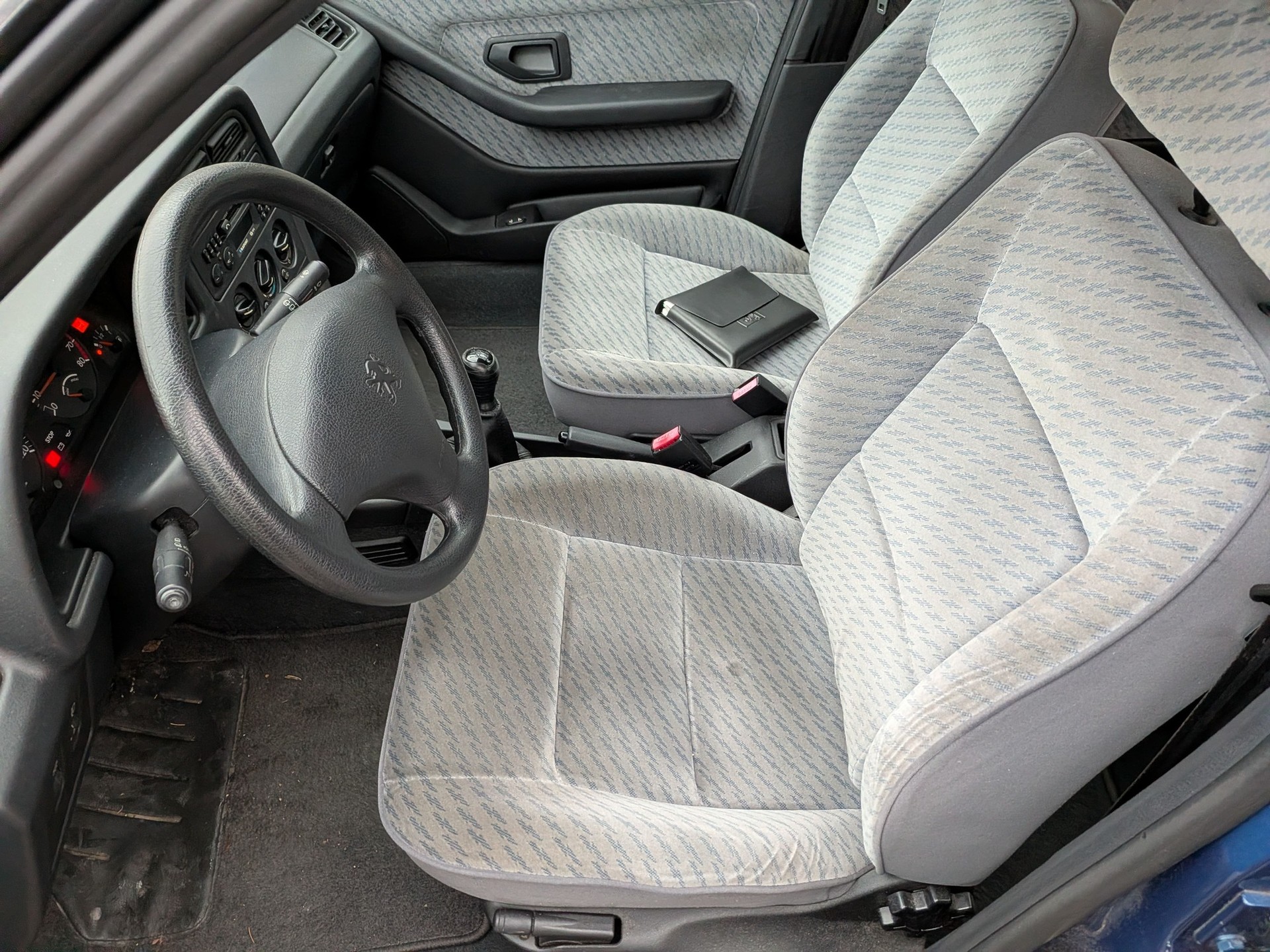 PEUGEOT 306 1.6 XT-image-13