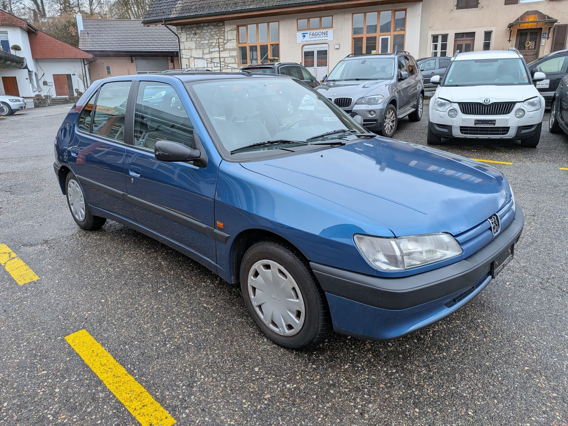 PEUGEOT 306 1.6 XT-showroom-element-2