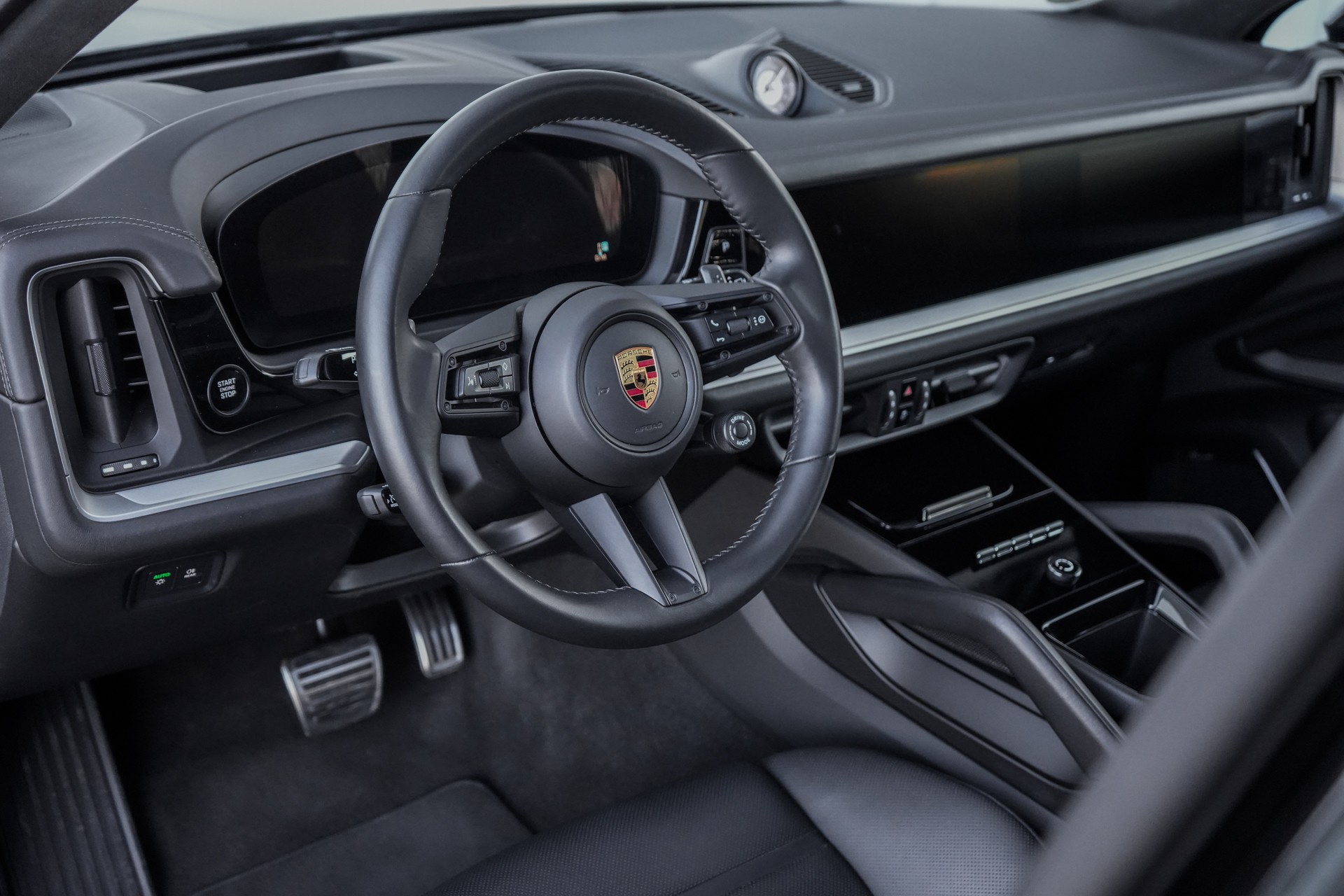 PORSCHE Cayenne Turbo E-Hybrid Tiptronic-image-8