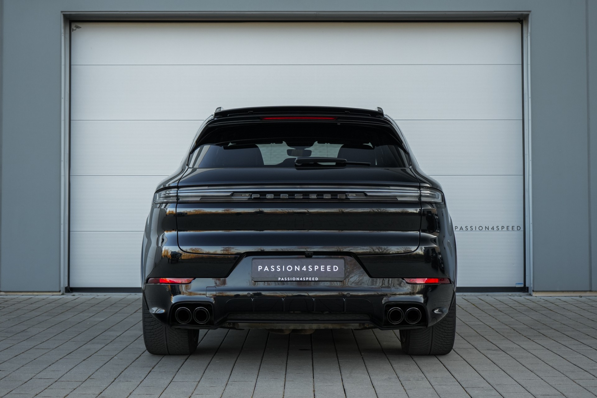 PORSCHE Cayenne Turbo E-Hybrid Tiptronic-showroom-element-3
