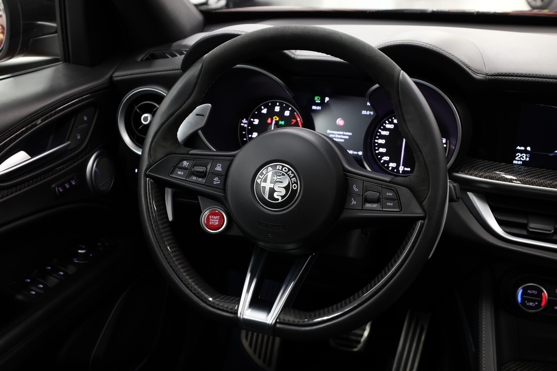 ALFA ROMEO Stelvio 2.9 V6 Biturbo Q4 Quadrifoglio-image-19