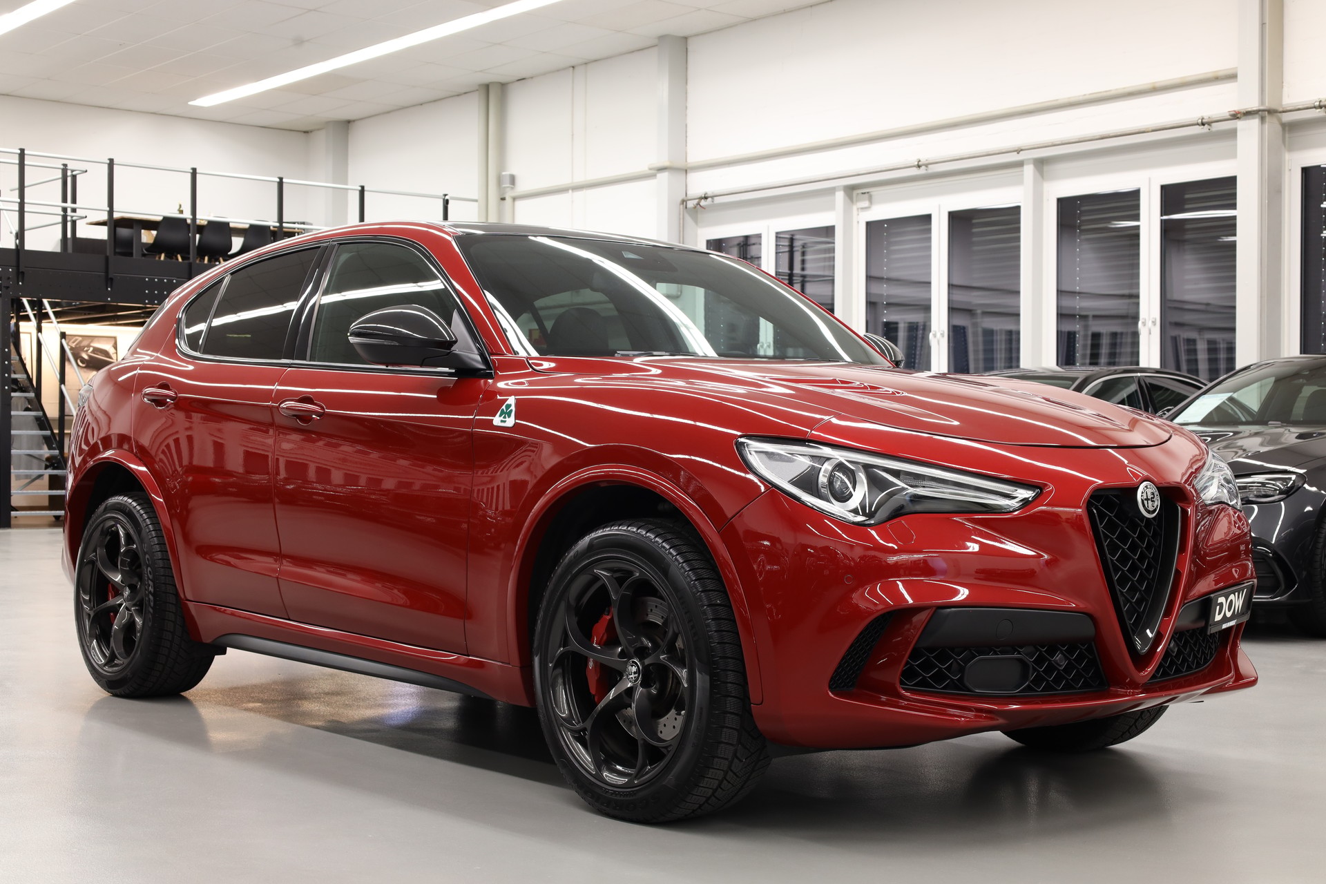 ALFA ROMEO Stelvio 2.9 V6 Biturbo Q4 Quadrifoglio-showroom-element-1