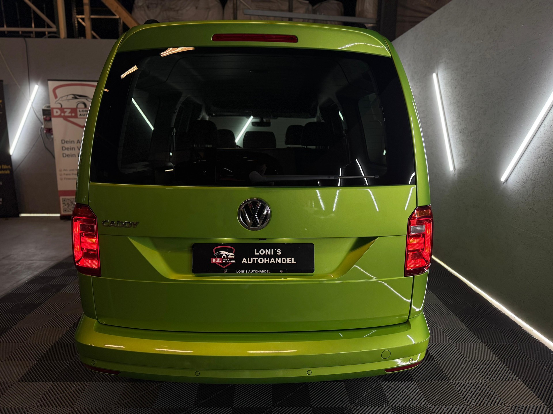 VW Caddy Maxi 1.4 TSI Trendline DSG-image-6