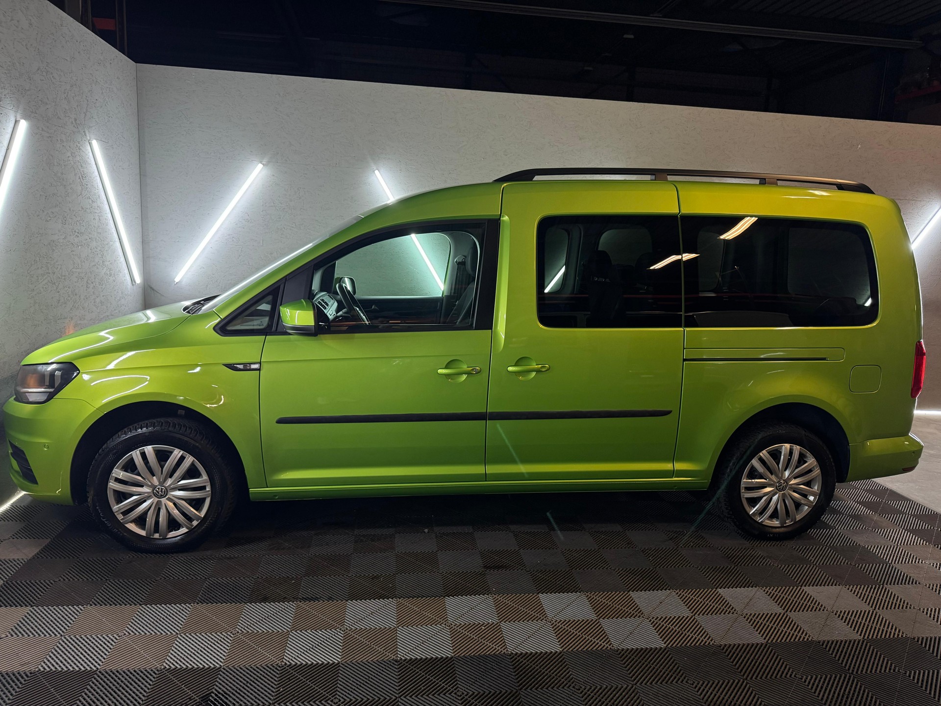 VW Caddy Maxi 1.4 TSI Trendline DSG-image-4