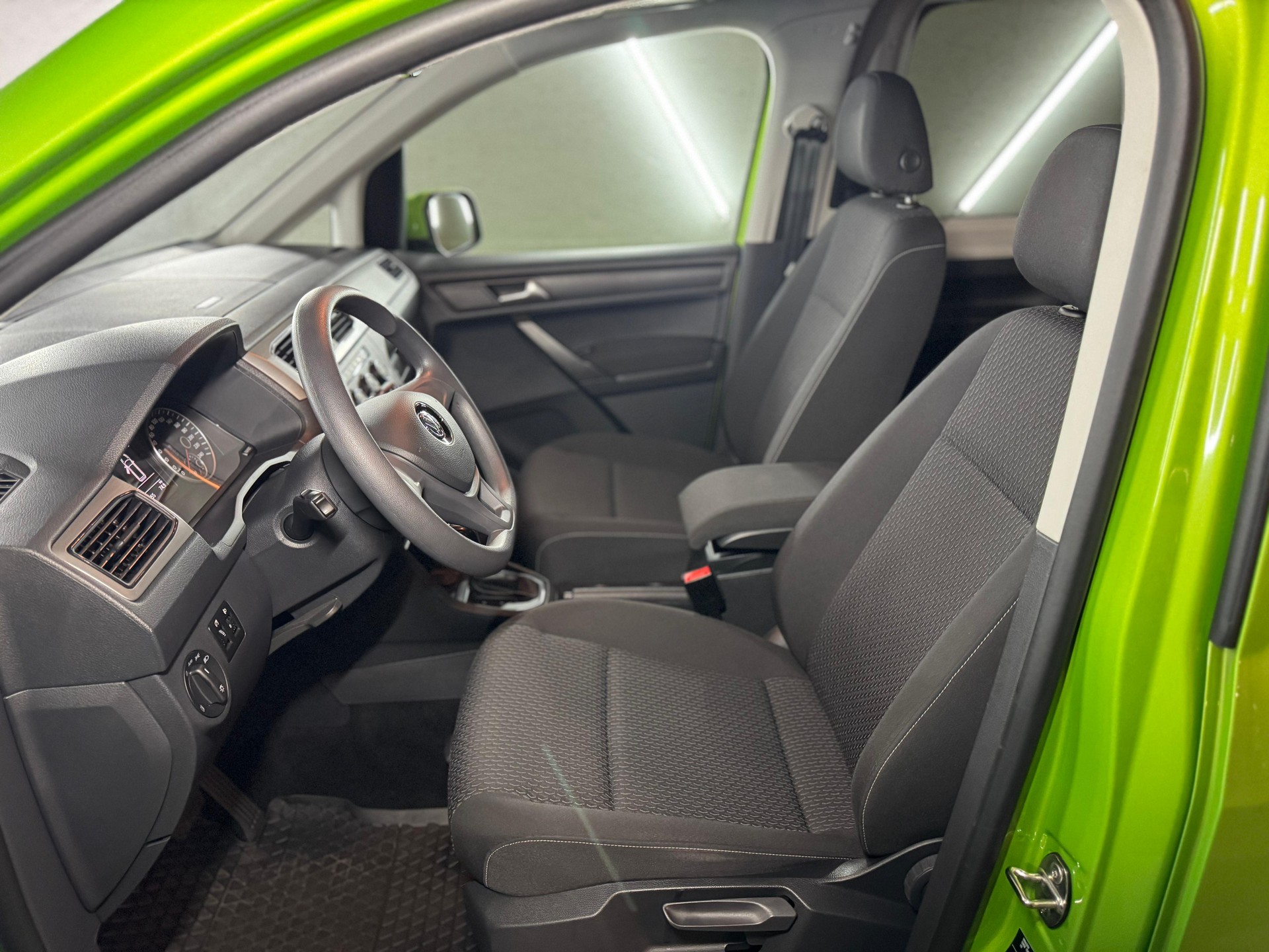VW Caddy Maxi 1.4 TSI Trendline DSG-image-7