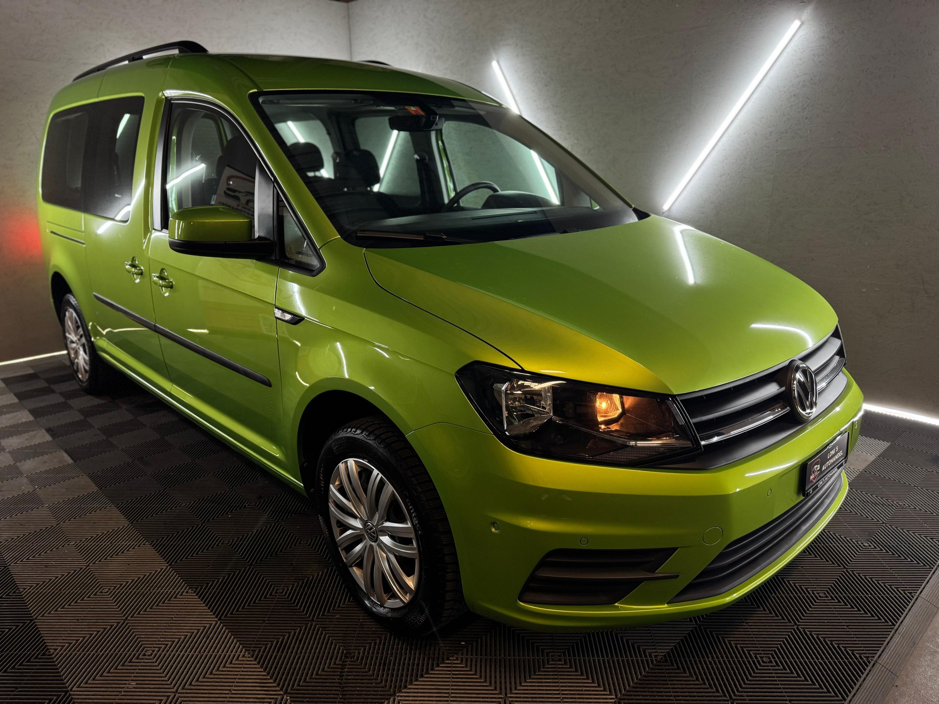 VW Caddy Maxi 1.4 TSI Trendline DSG-image-1