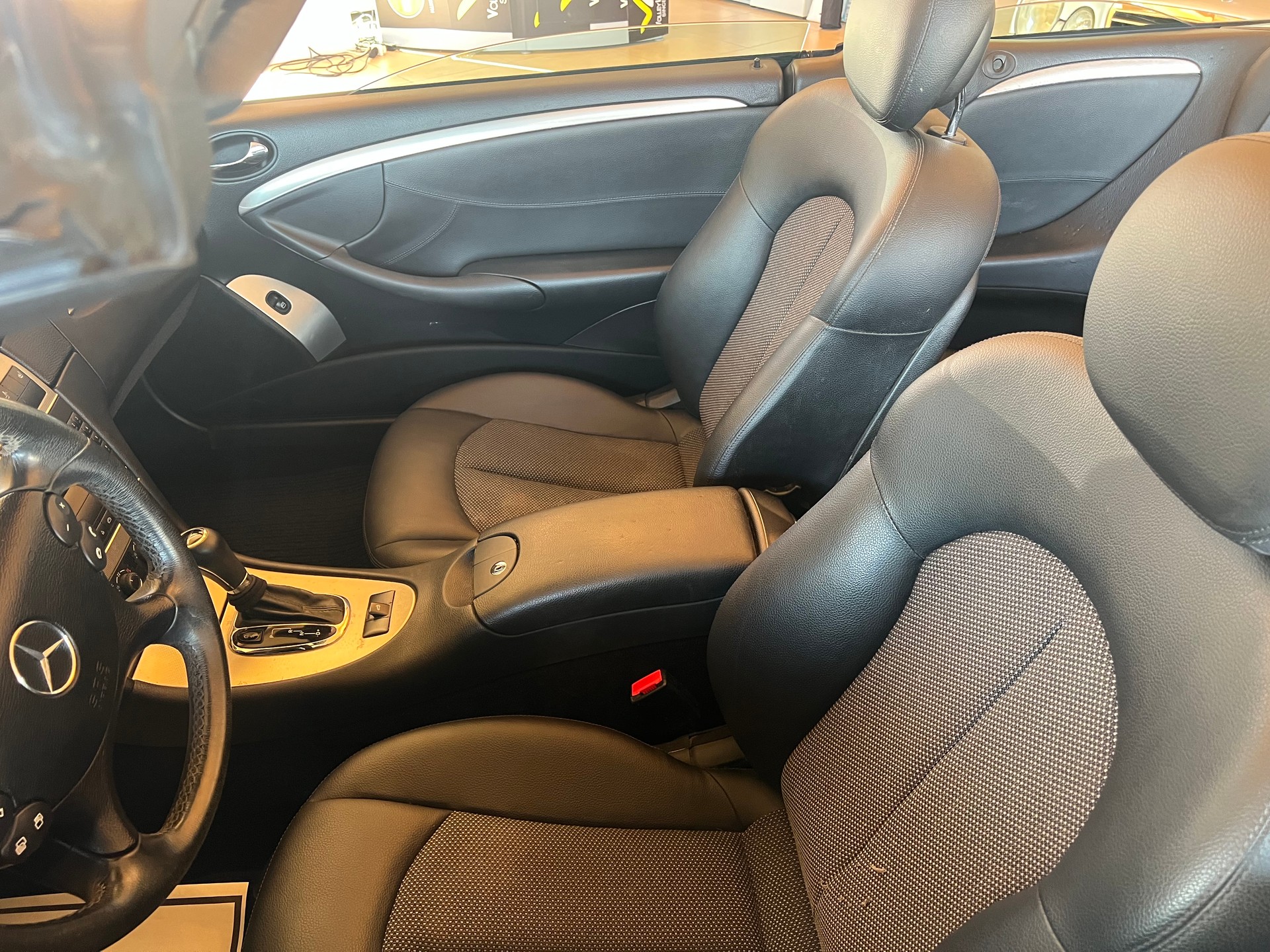 MERCEDES-BENZ CLK 200 Kompressor Avantgarde-image-4