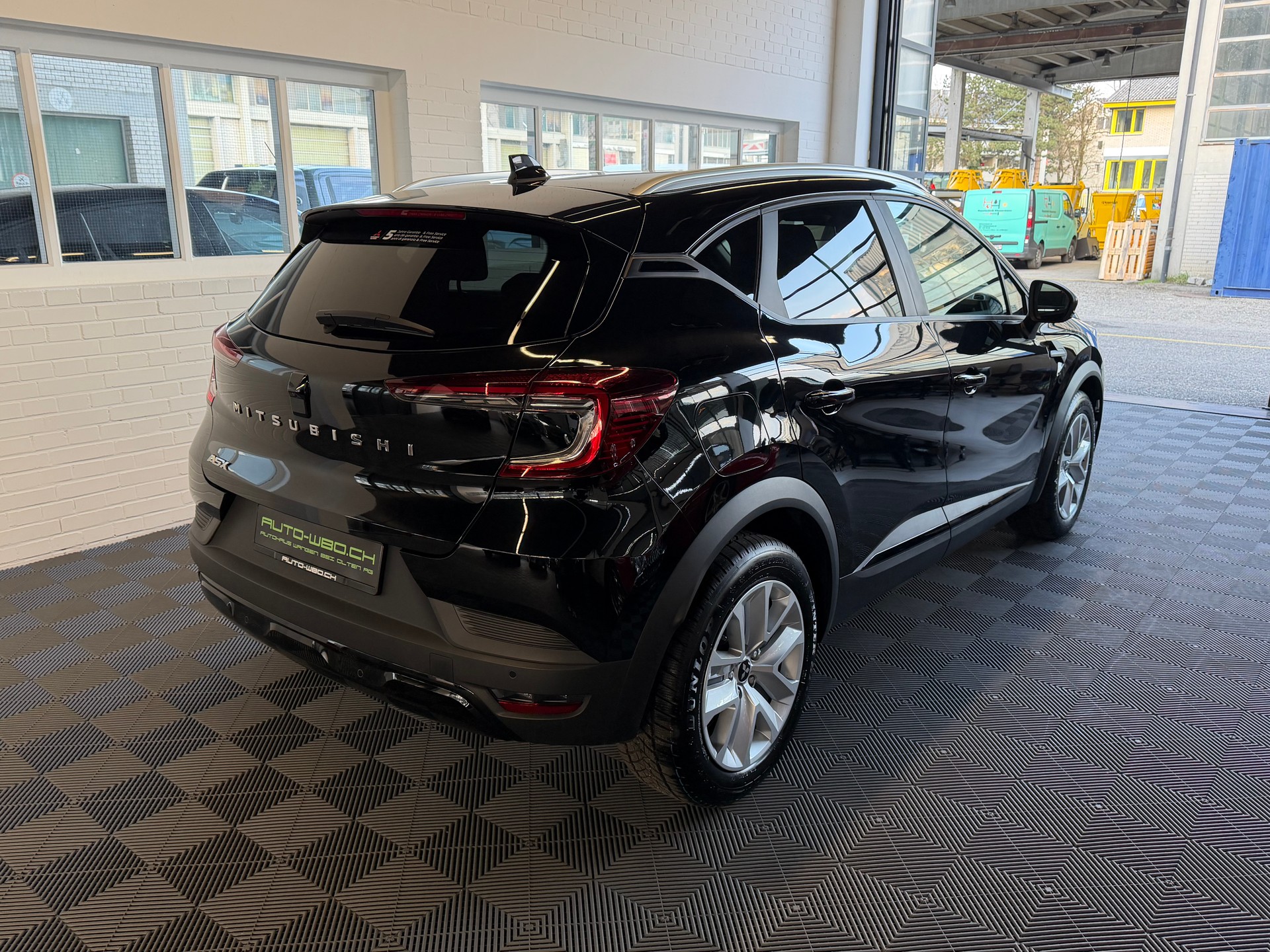 MITSUBISHI ASX 1.3 Invite 160 PS (CH)-showroom-element-2