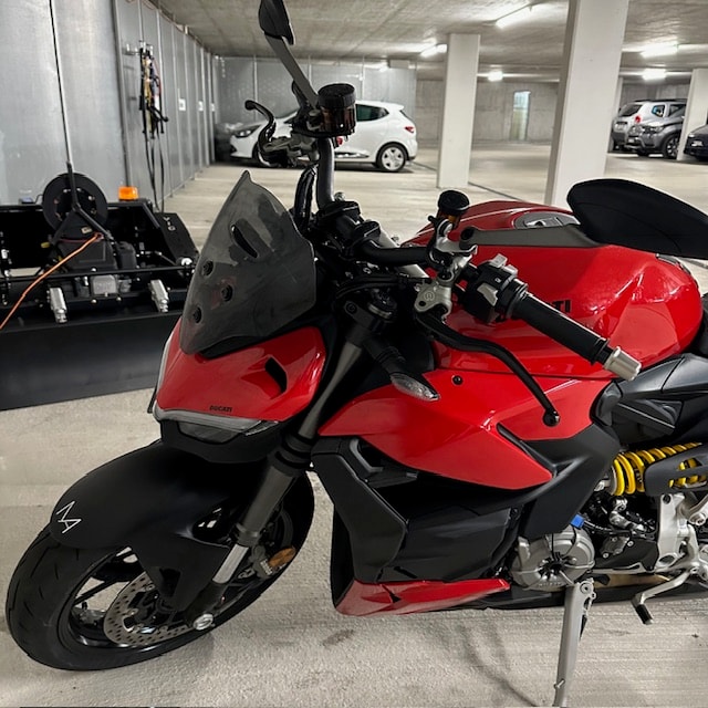 DUCATI Streetfighter V2-image-4