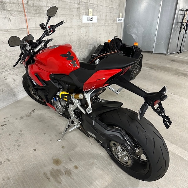 DUCATI Streetfighter V2-image-2