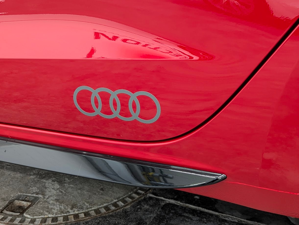 AUDI A1 Sportback 2.0 40 TFSI S Line S-Tronic*5J GAR S-LINE KOMPLETT VOLL-LED DÄMPFER NAVI+ ACC KEYLESS*-image-30