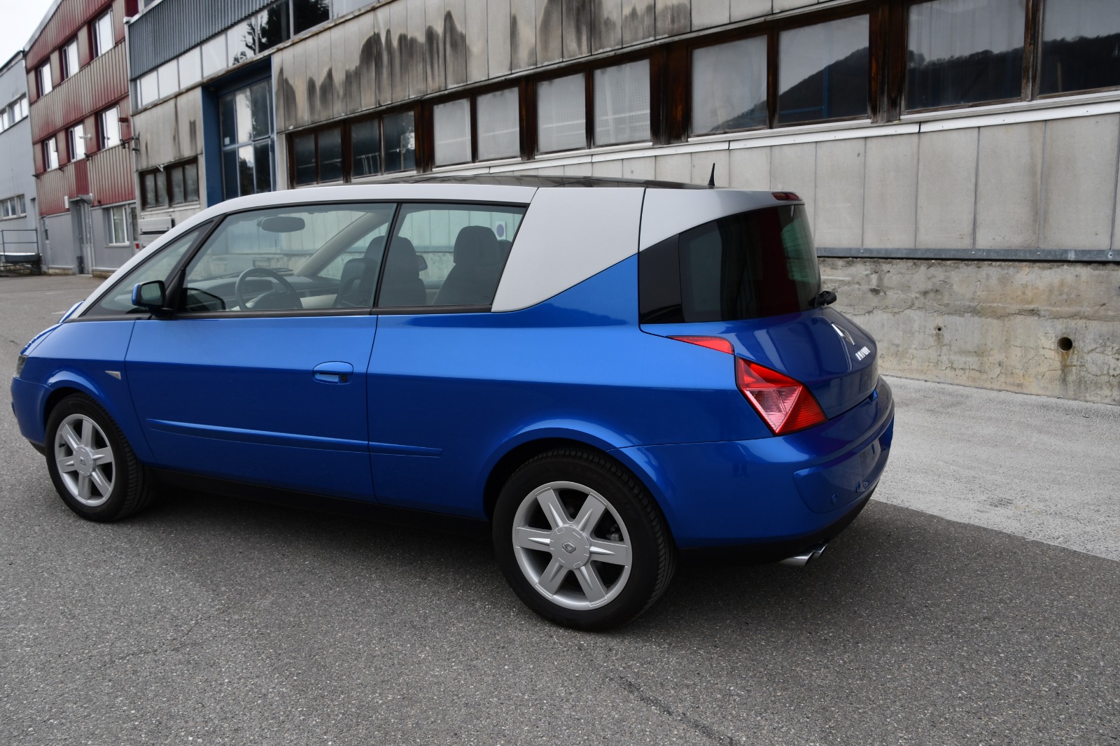 RENAULT Avantime 3.0 V6 Privilège-image-1
