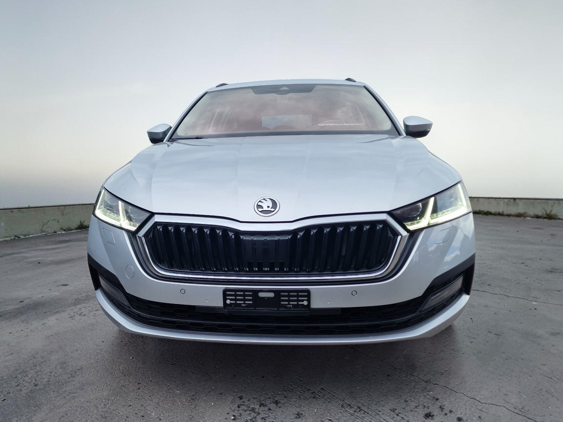 SKODA Octavia Combi 2.0 TDI DSG Ambition 4x4 24Mt Gara Anhängkupp-showroom-element-2