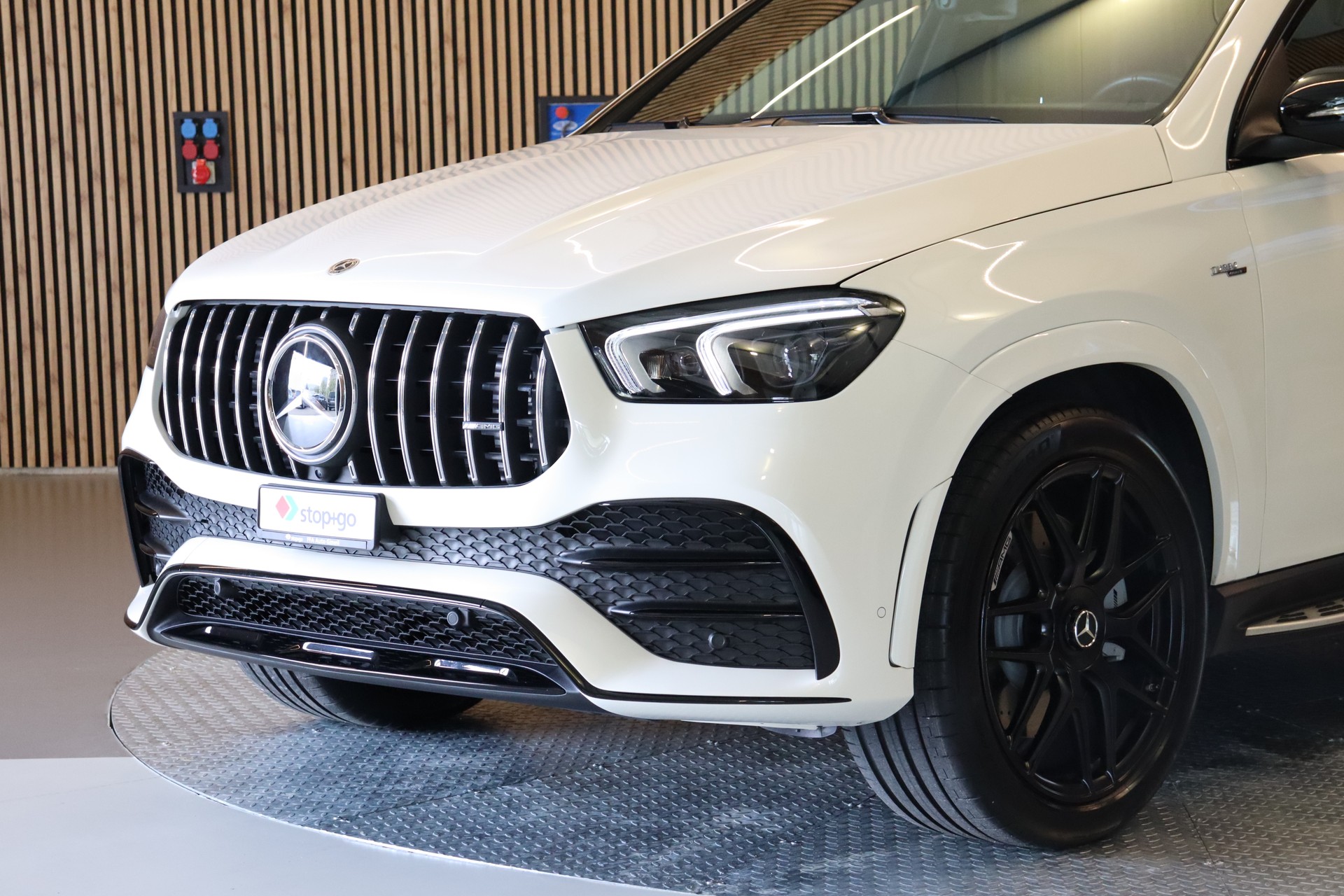 MERCEDES-BENZ GLE 53 AMG 4matic+ Coupé-showroom-element-2
