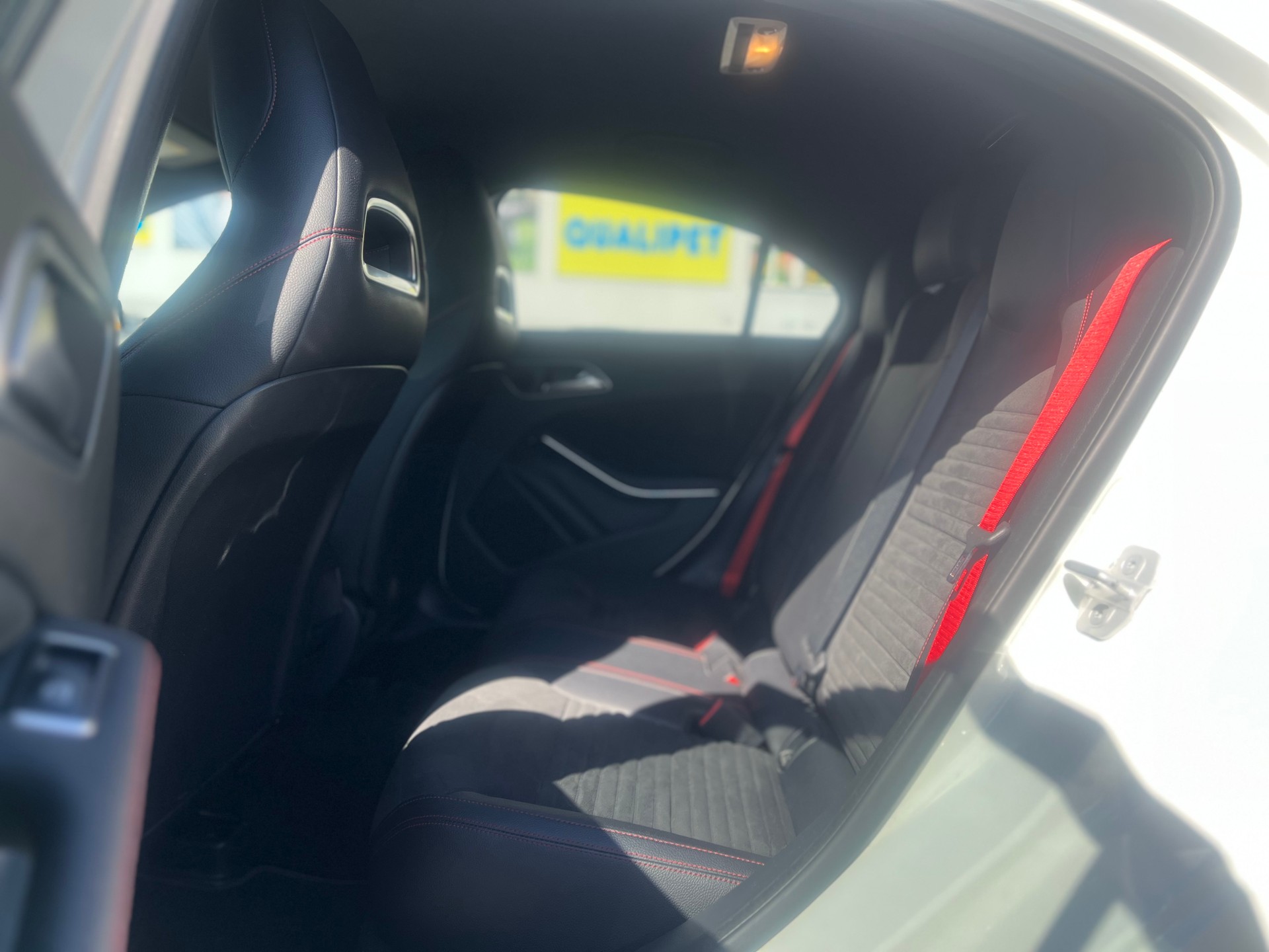 MERCEDES-BENZ A 45 AMG 4Matic Speedshift 7G-DCT-image-16