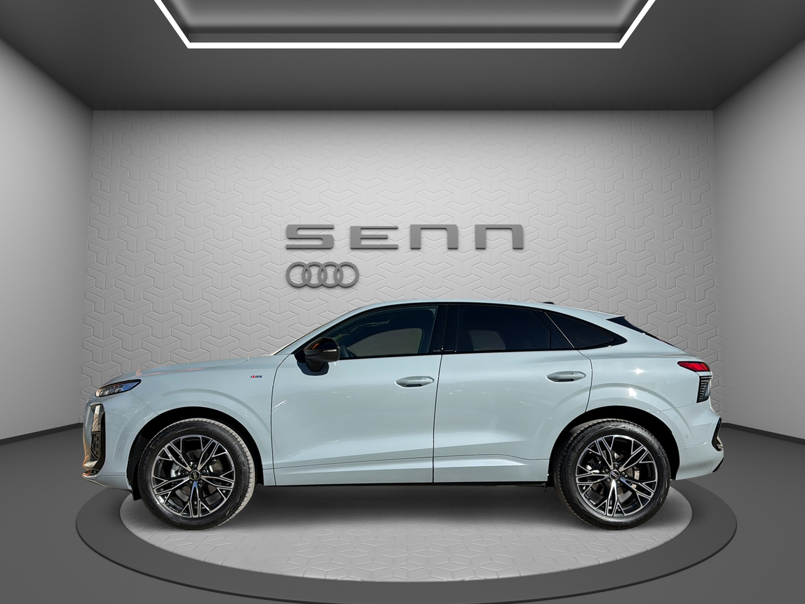 AUDI Q3 Sportback 110 kW TFSI S tronic-showroom-element-1