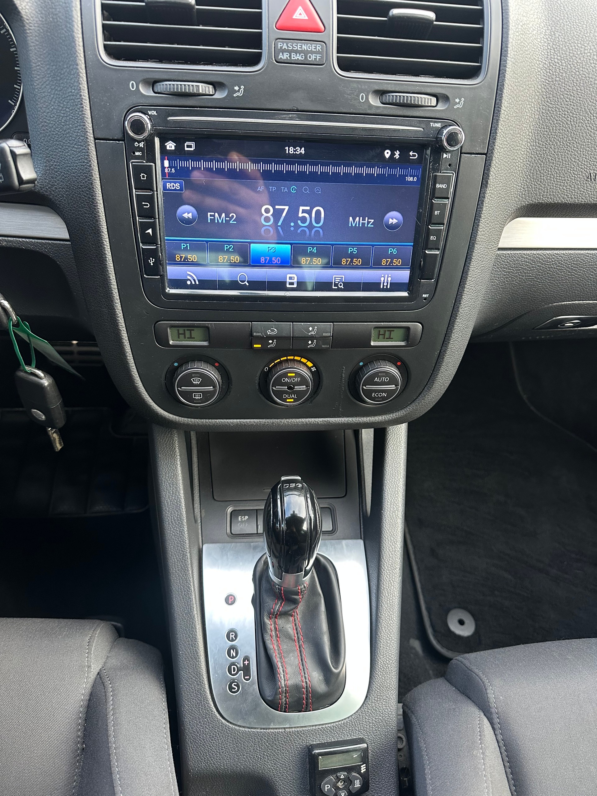 VW Golf 2.0 TFSI GTI-image-12