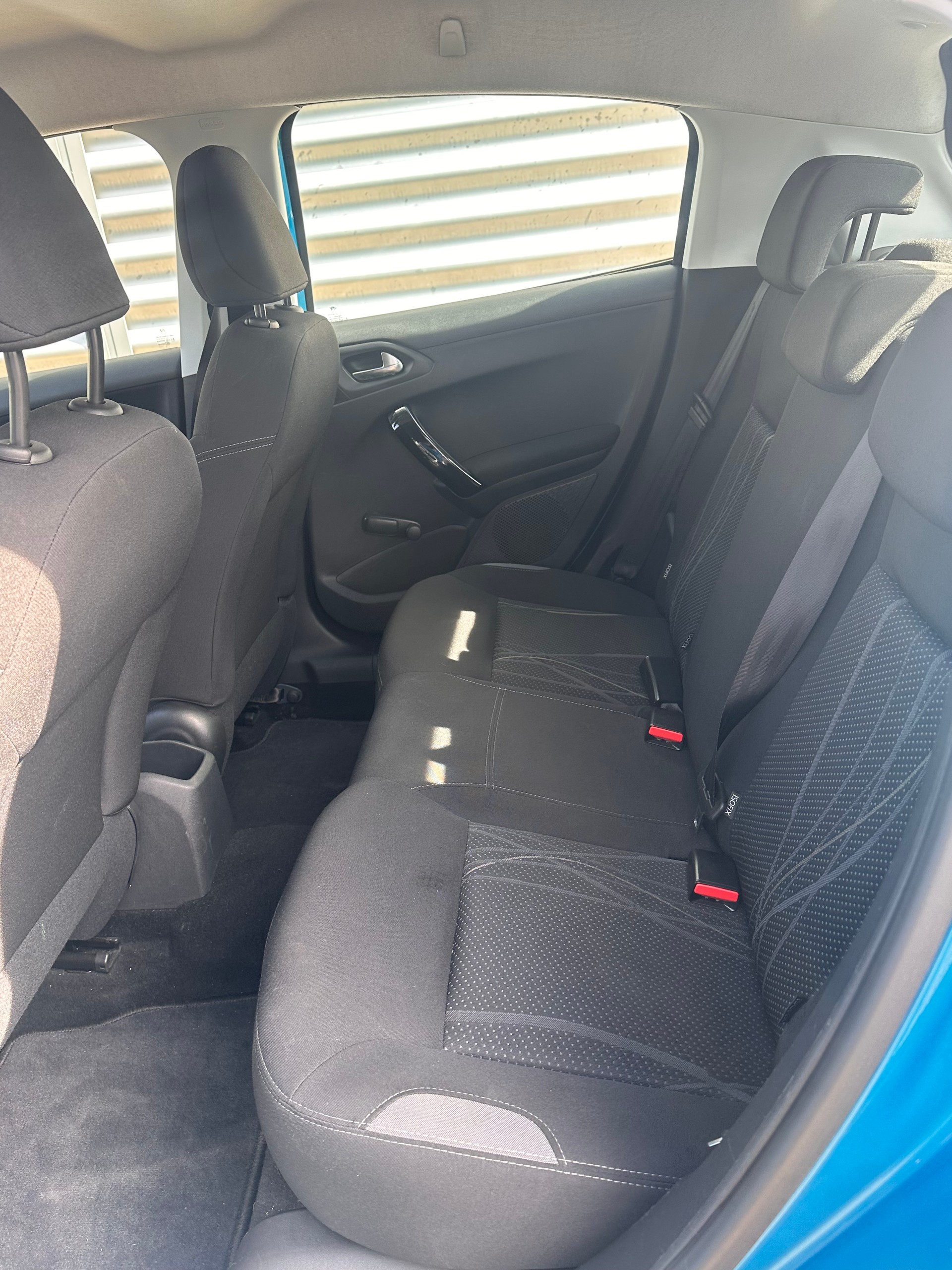 PEUGEOT 208 1.2 VTI Active-image-9