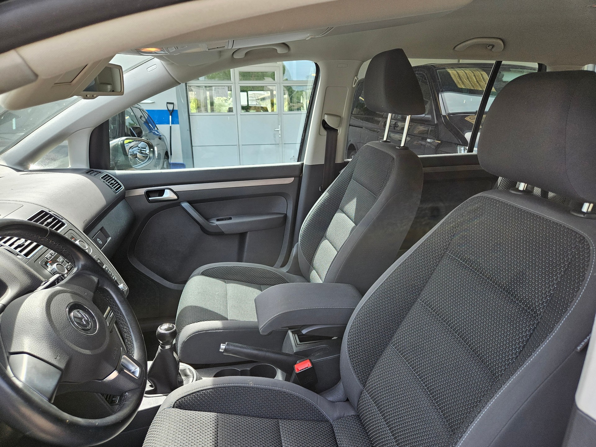 VW Touran 1.4 TSI Comfortline-image-8