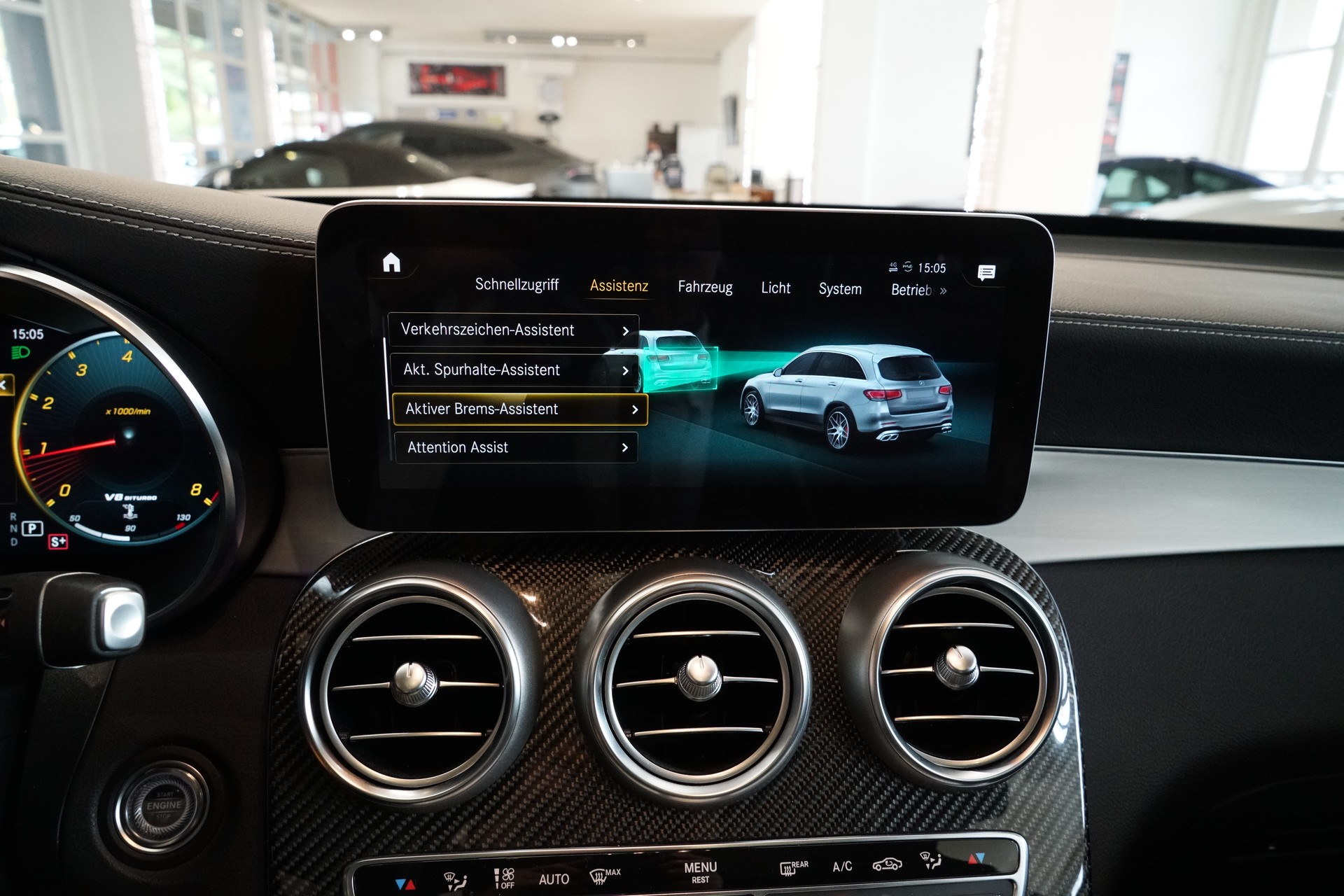 MERCEDES-BENZ GLC 63 S AMG 4Matic 9G-Tronic-image-16