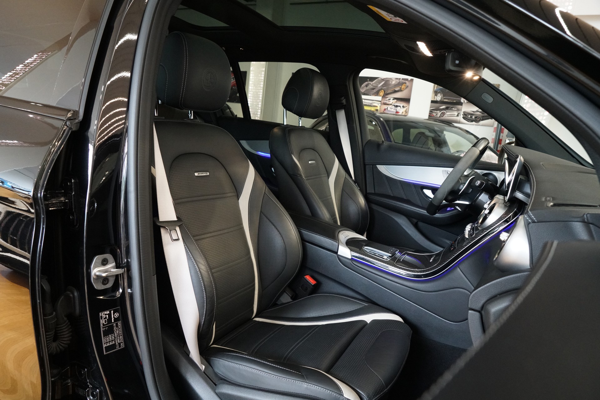 MERCEDES-BENZ GLC 63 S AMG 4Matic 9G-Tronic-image-22