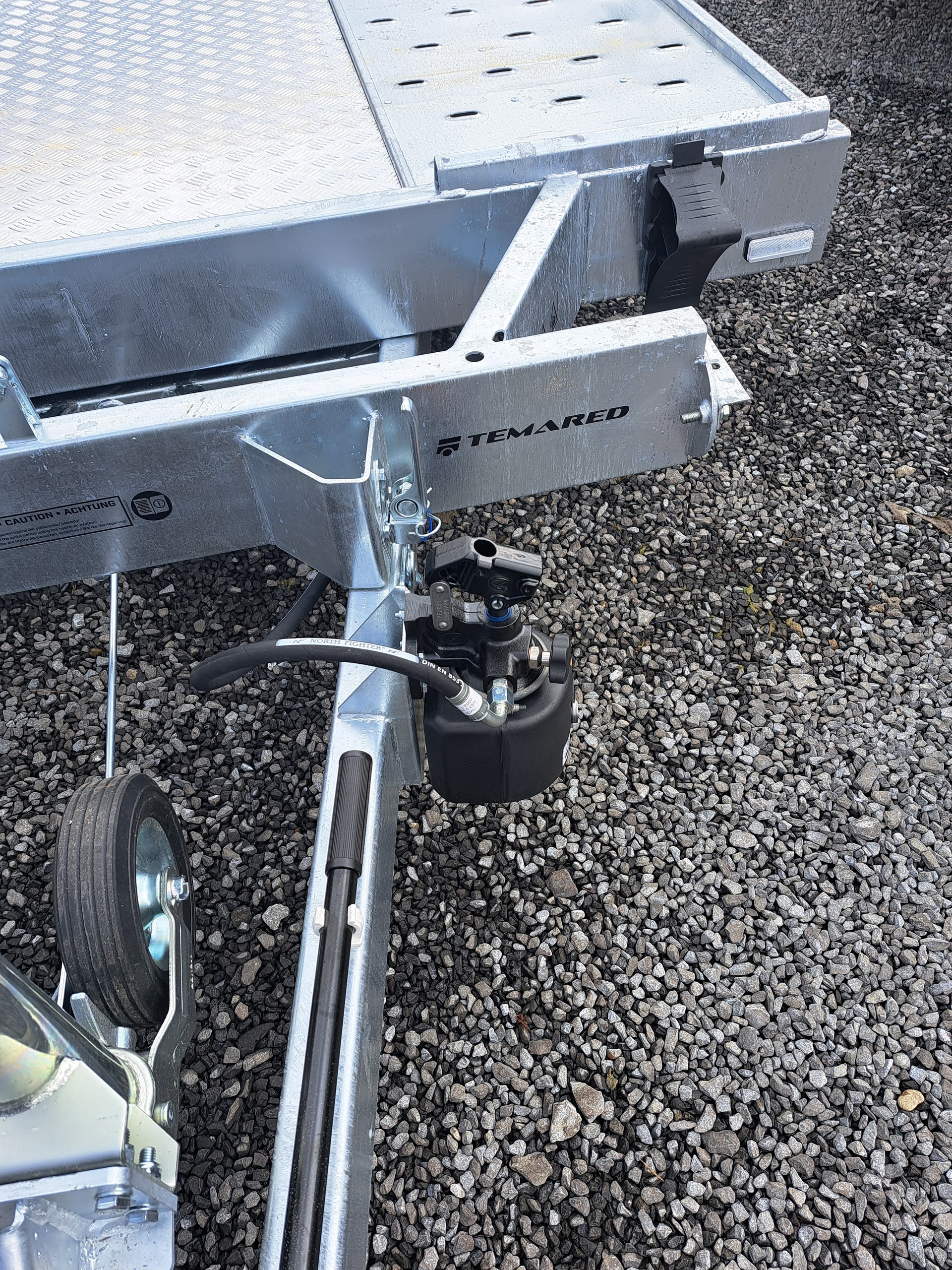 TEMARED Carkeeper 5820/3 mittig Alu 3'500 Kg-image-4
