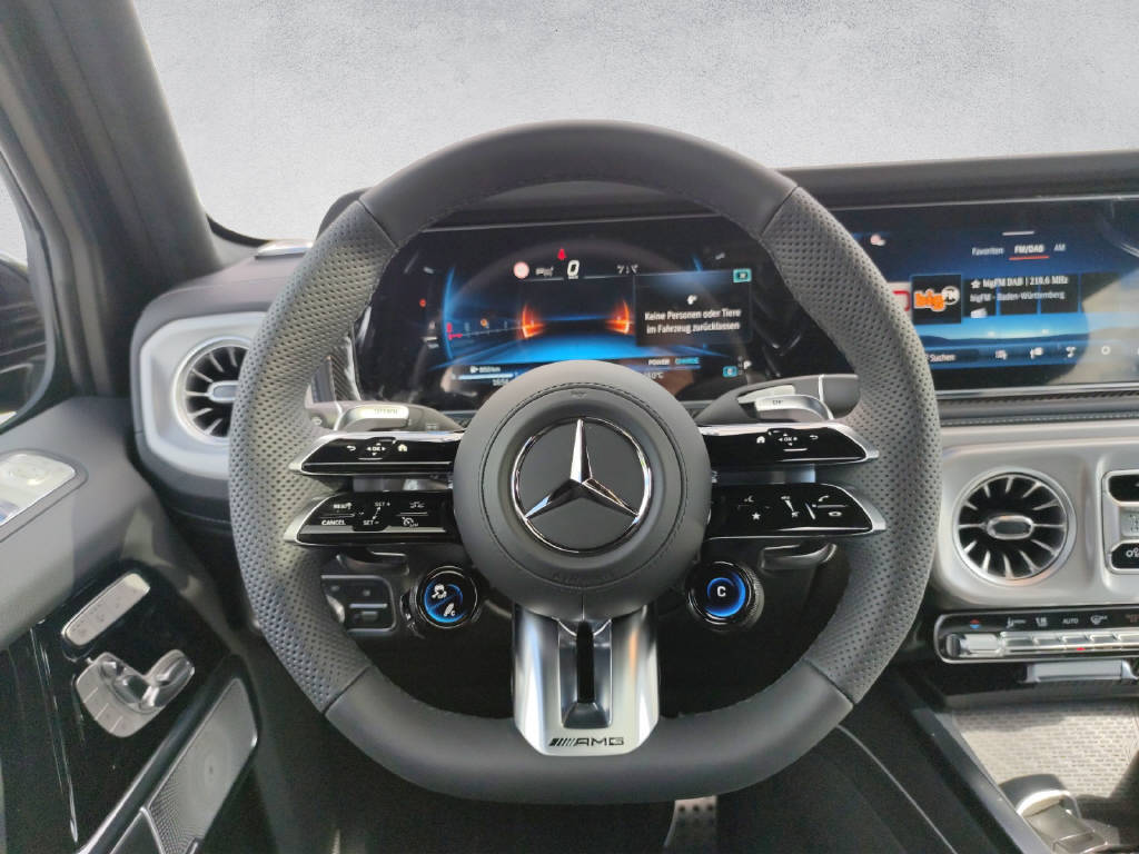 MERCEDES-BENZ G 63 AMG-image-11