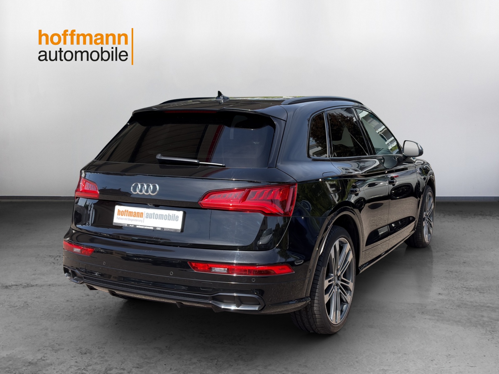 AUDI SQ5 3.0 TFSI quattro S-tronic-showroom-element-3