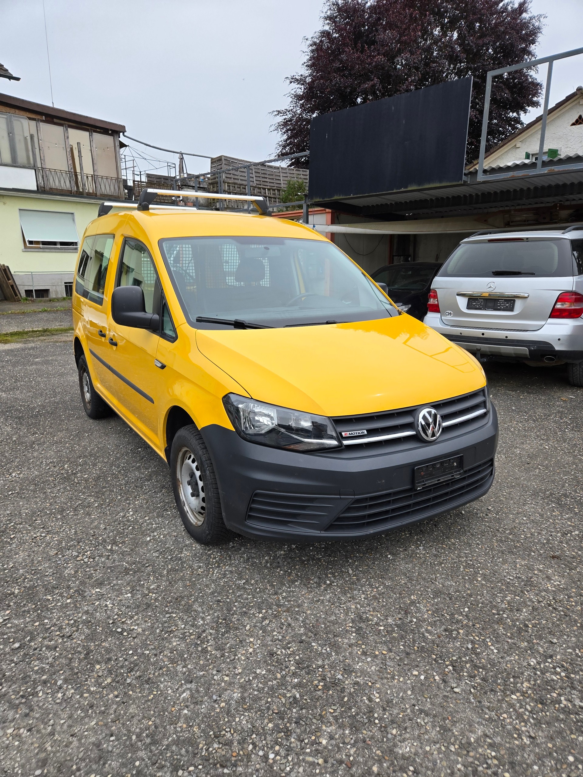 VW Lieferwagen-image-1