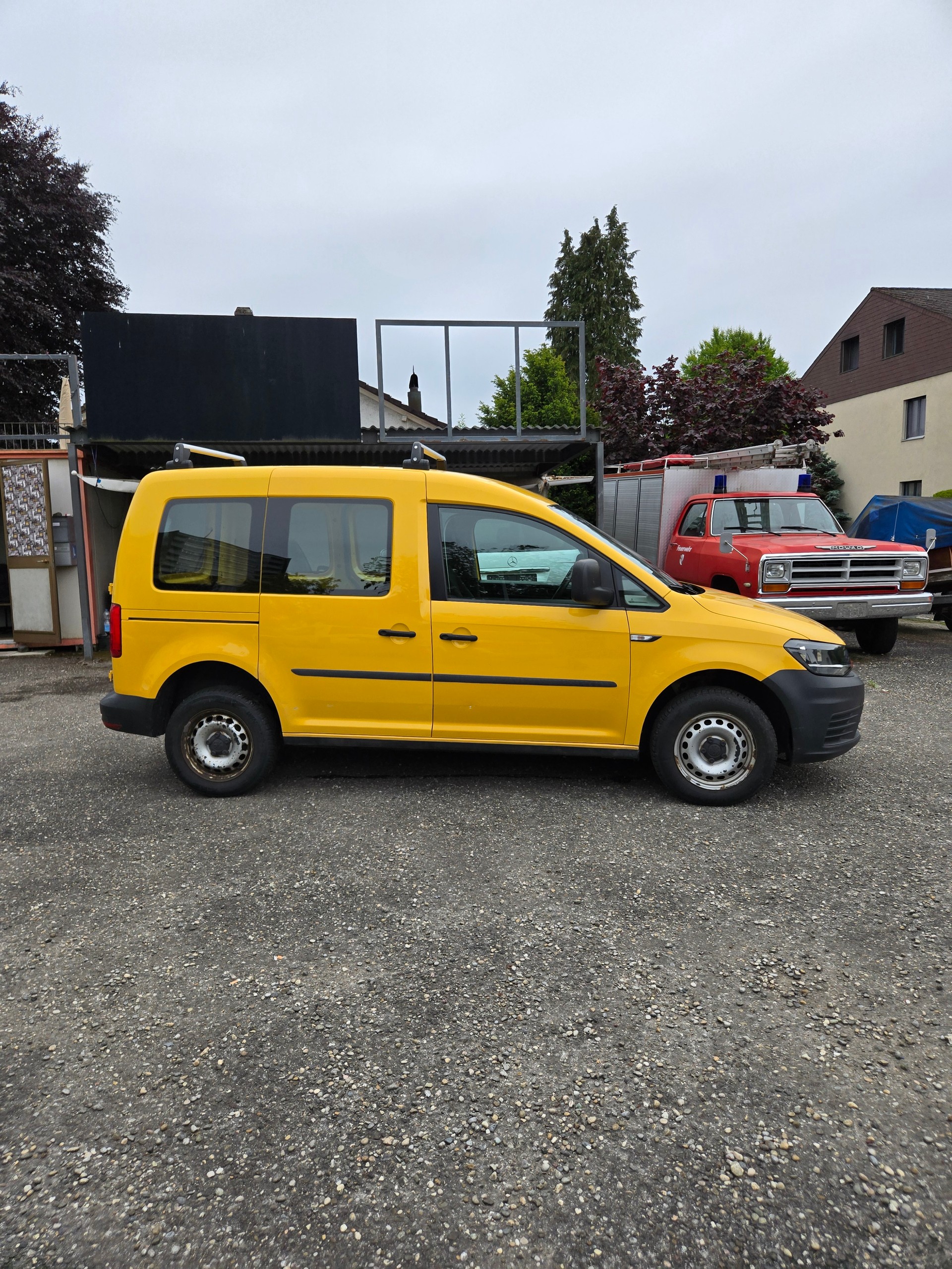 VW Lieferwagen-image-4