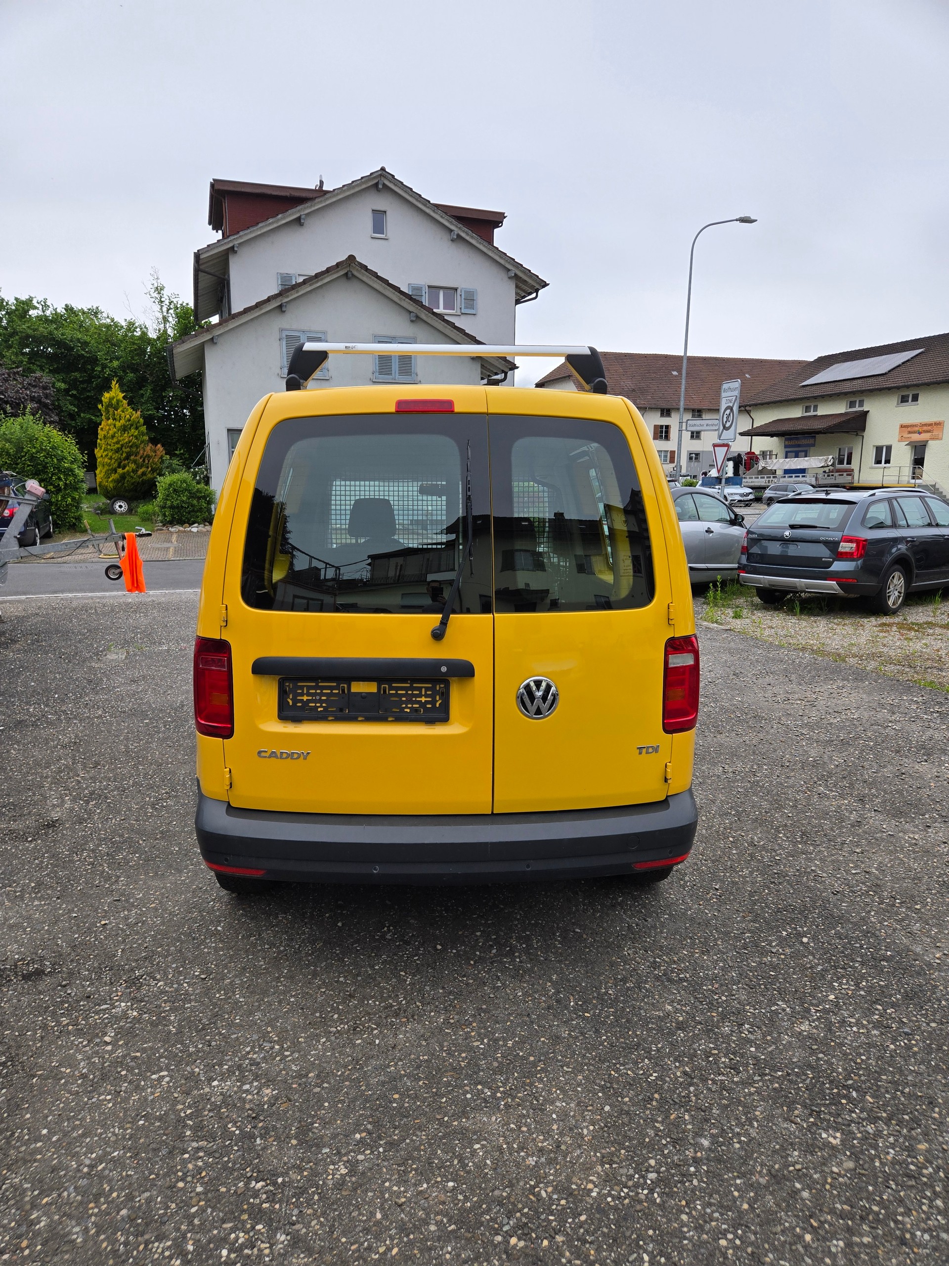VW Lieferwagen-image-3
