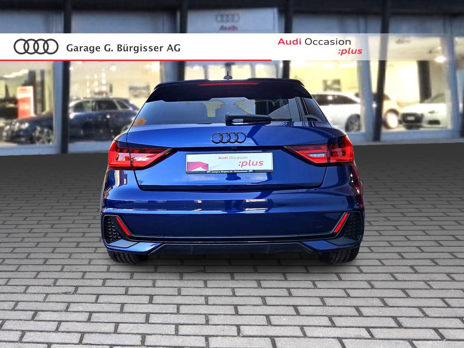 AUDI A1 Sportback 30 TFSI S Line S-tronic Navarablau Metallic-image-4