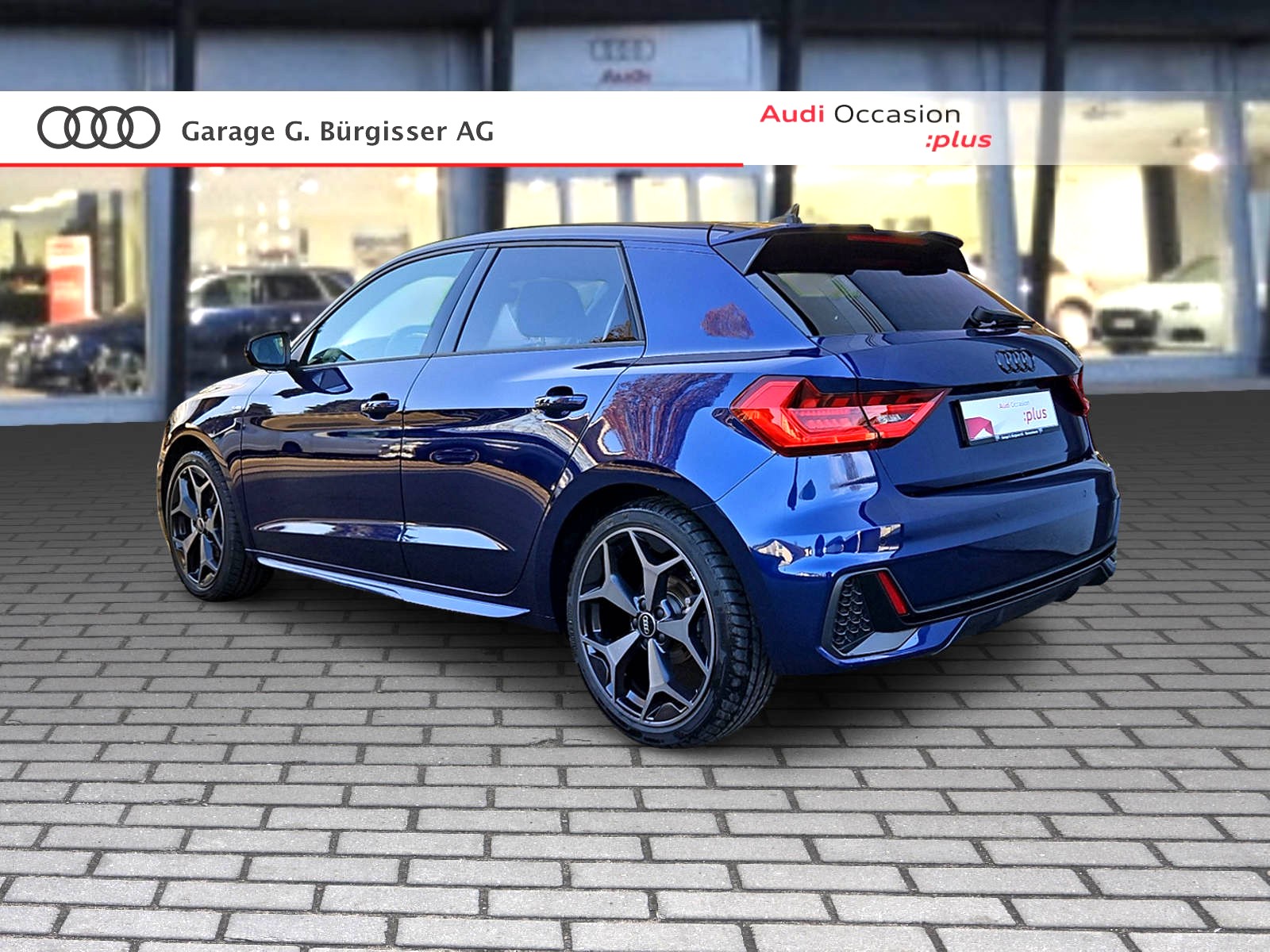 AUDI A1 Sportback 30 TFSI S Line S-tronic Navarablau Metallic-showroom-element-3