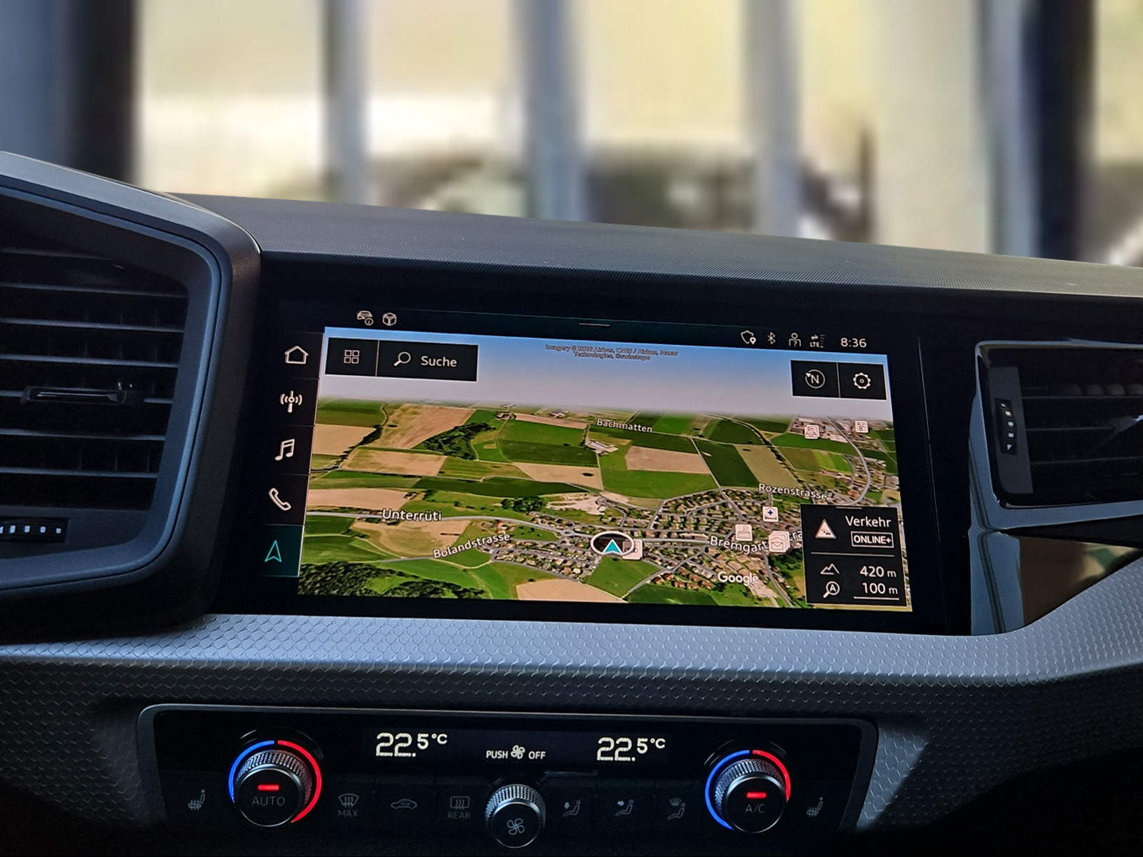AUDI A1 Sportback 30 TFSI S Line S-tronic Navarablau Metallic-image-13