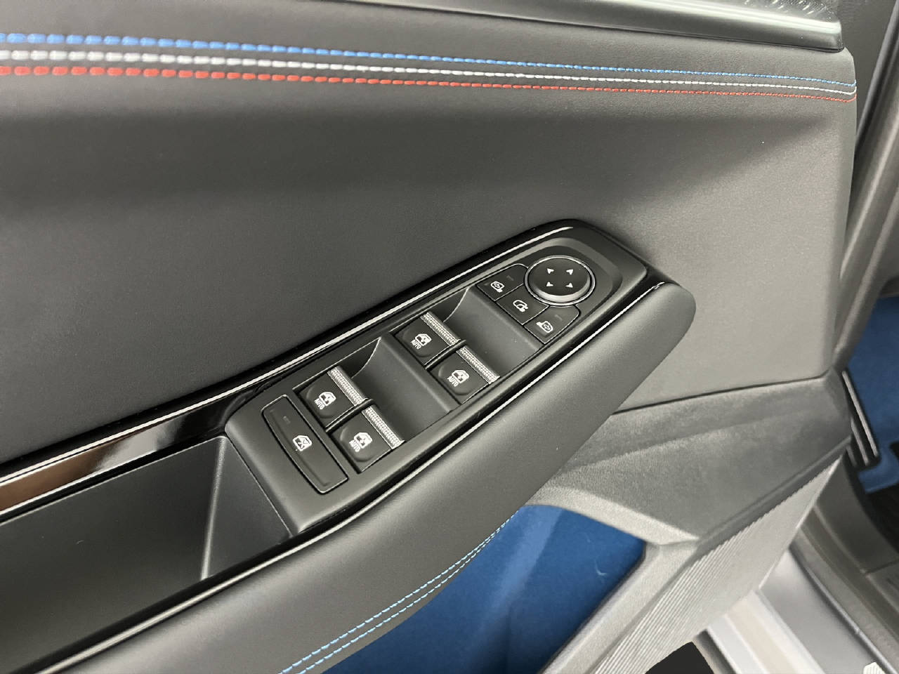RENAULT Rafale 1.2 E-Tech Plug-in Atelier Alpine-image-12