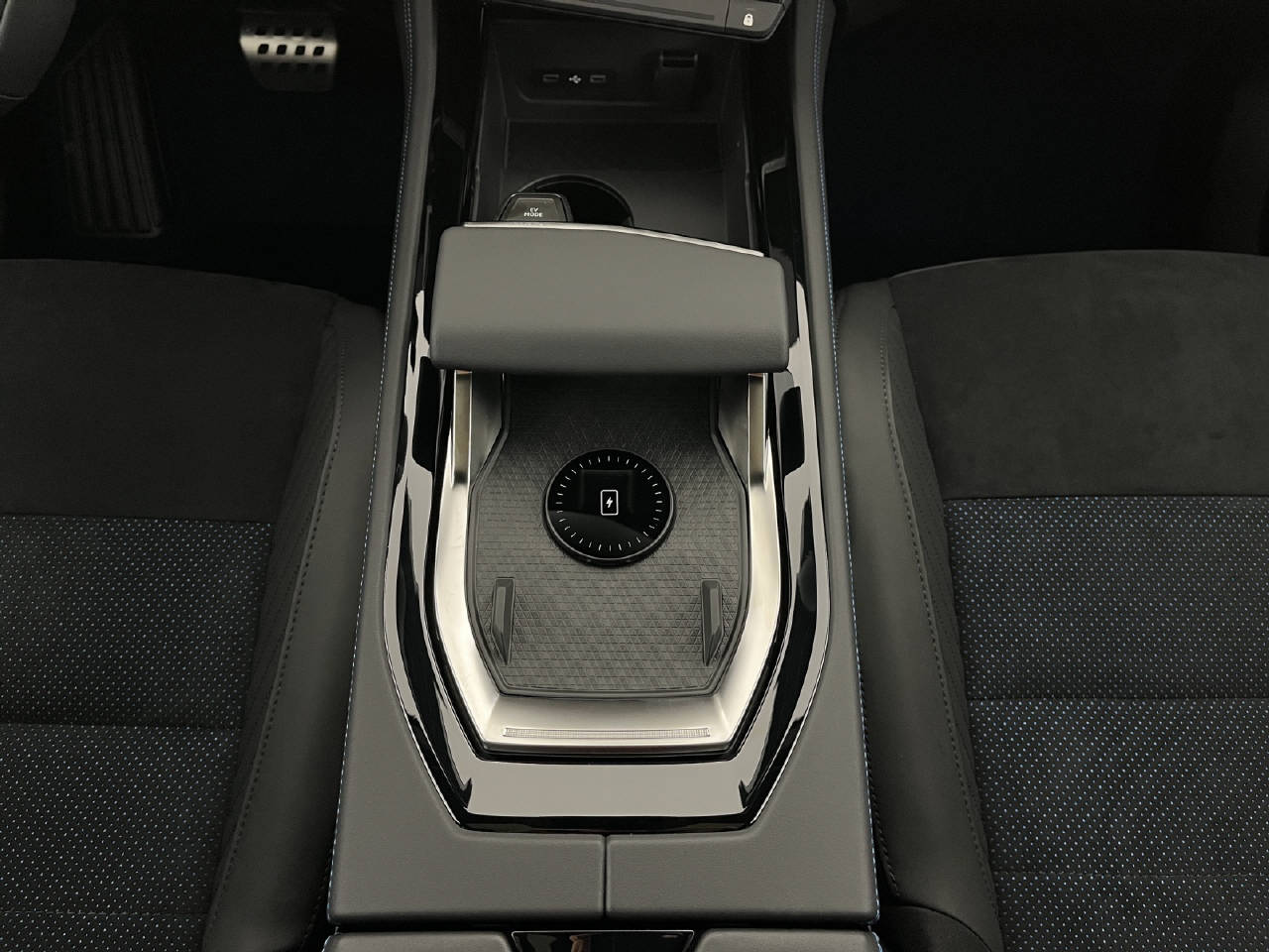 RENAULT Rafale 1.2 E-Tech Plug-in Atelier Alpine-image-13