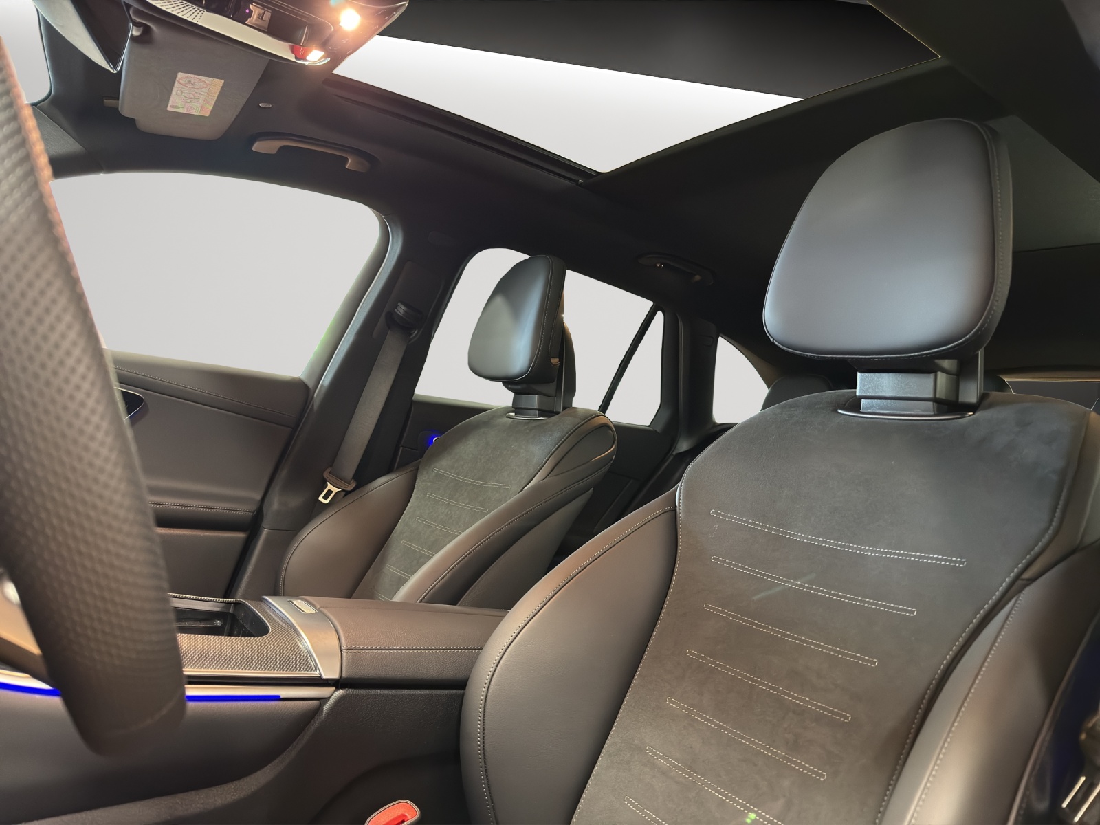 MERCEDES-BENZ GLC 300 e 4Matic EQ Star 9G-Tronic-image-6