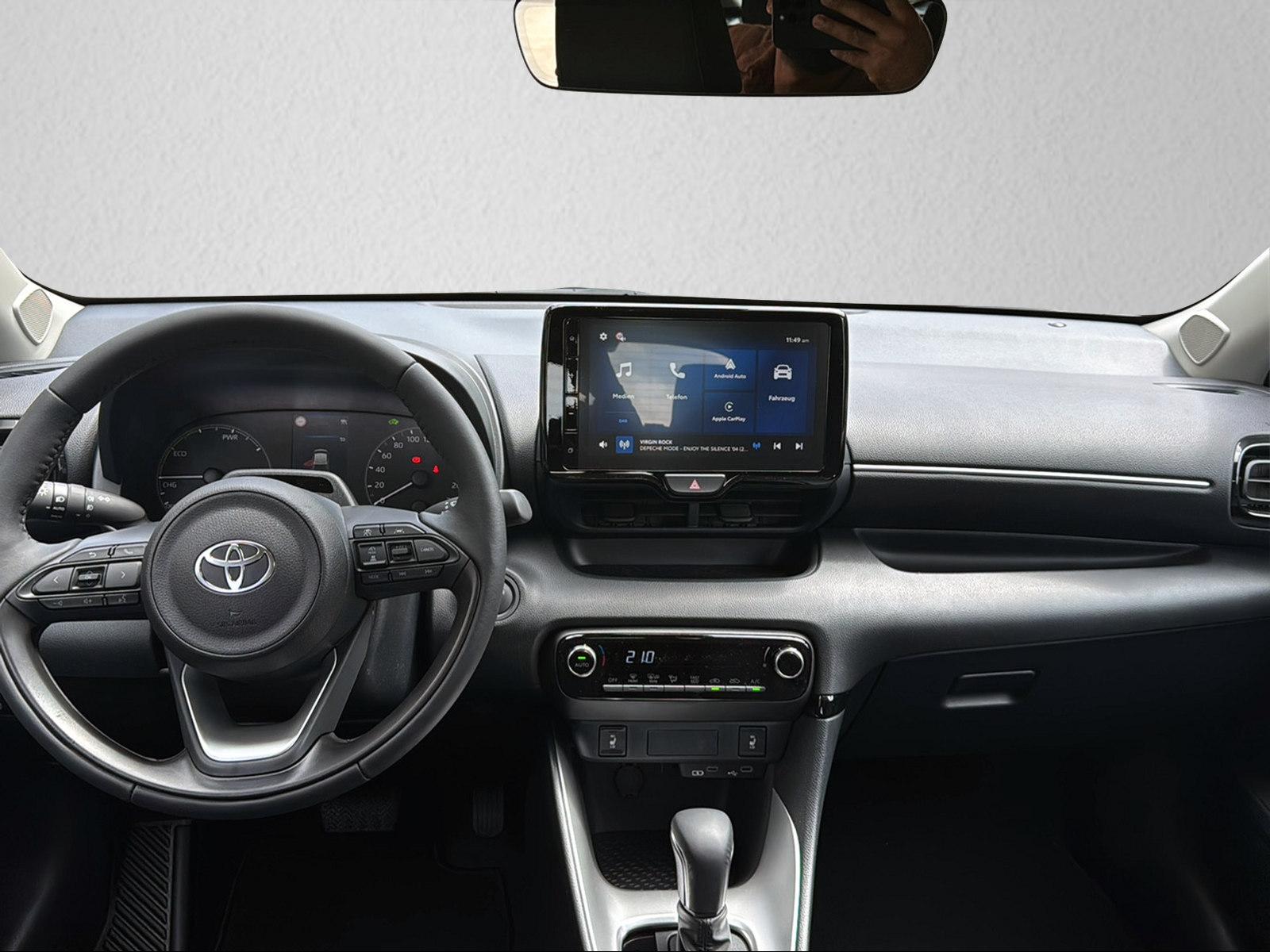 TOYOTA Yaris 1.5 VVT-i HSD Comfort-image-9